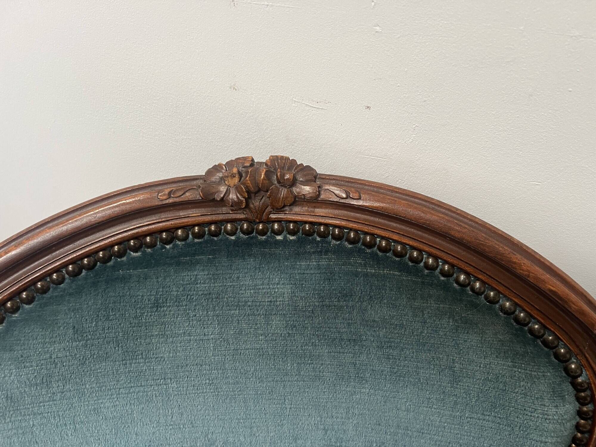 Pair of Louis XV style armchairs in natural wood, 20th century.