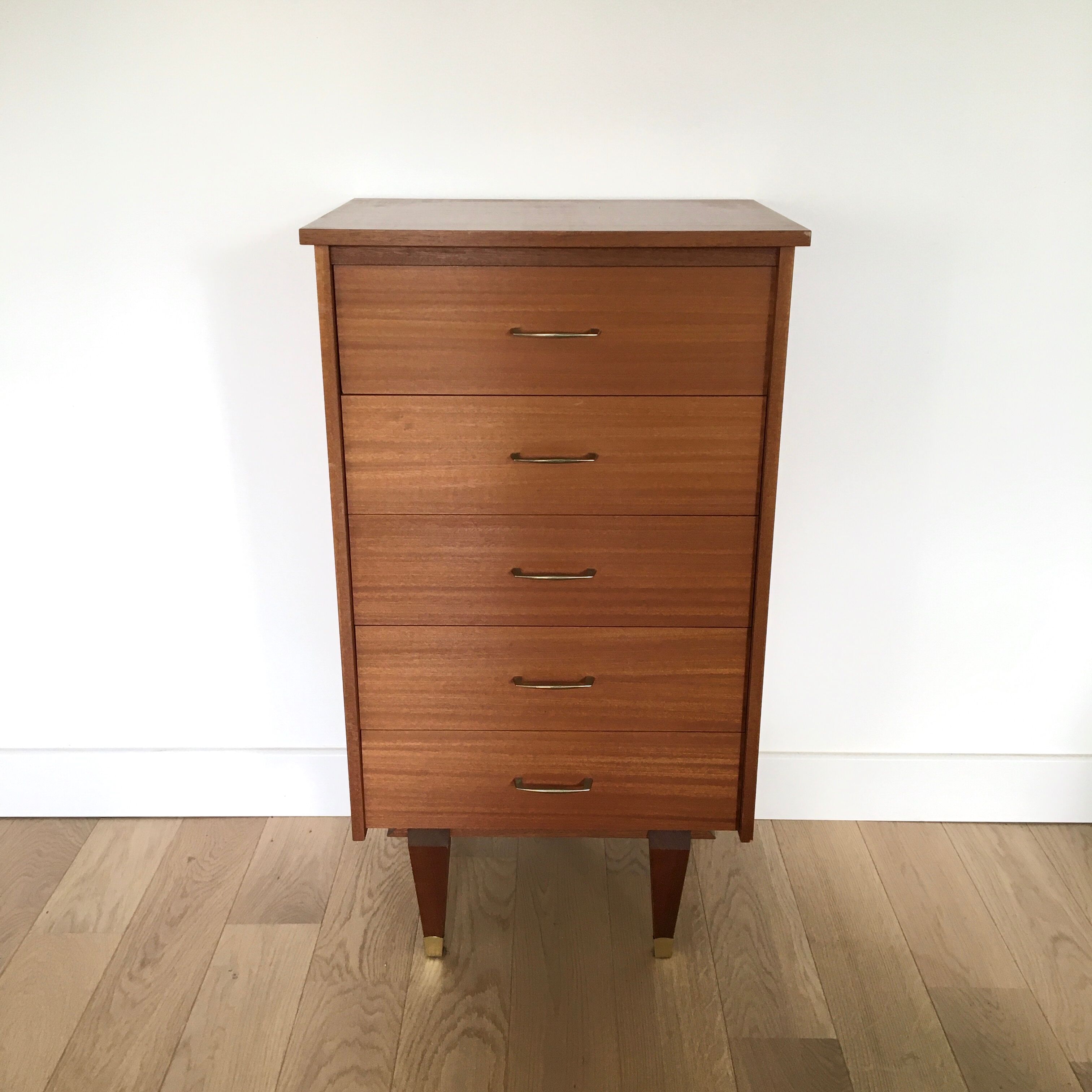 Vintage chest of drawers