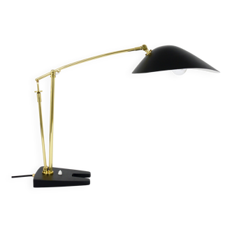 Articulated brass desk lamp in the style of Angelo Lelli, mid-century, Italy, 1950s.
