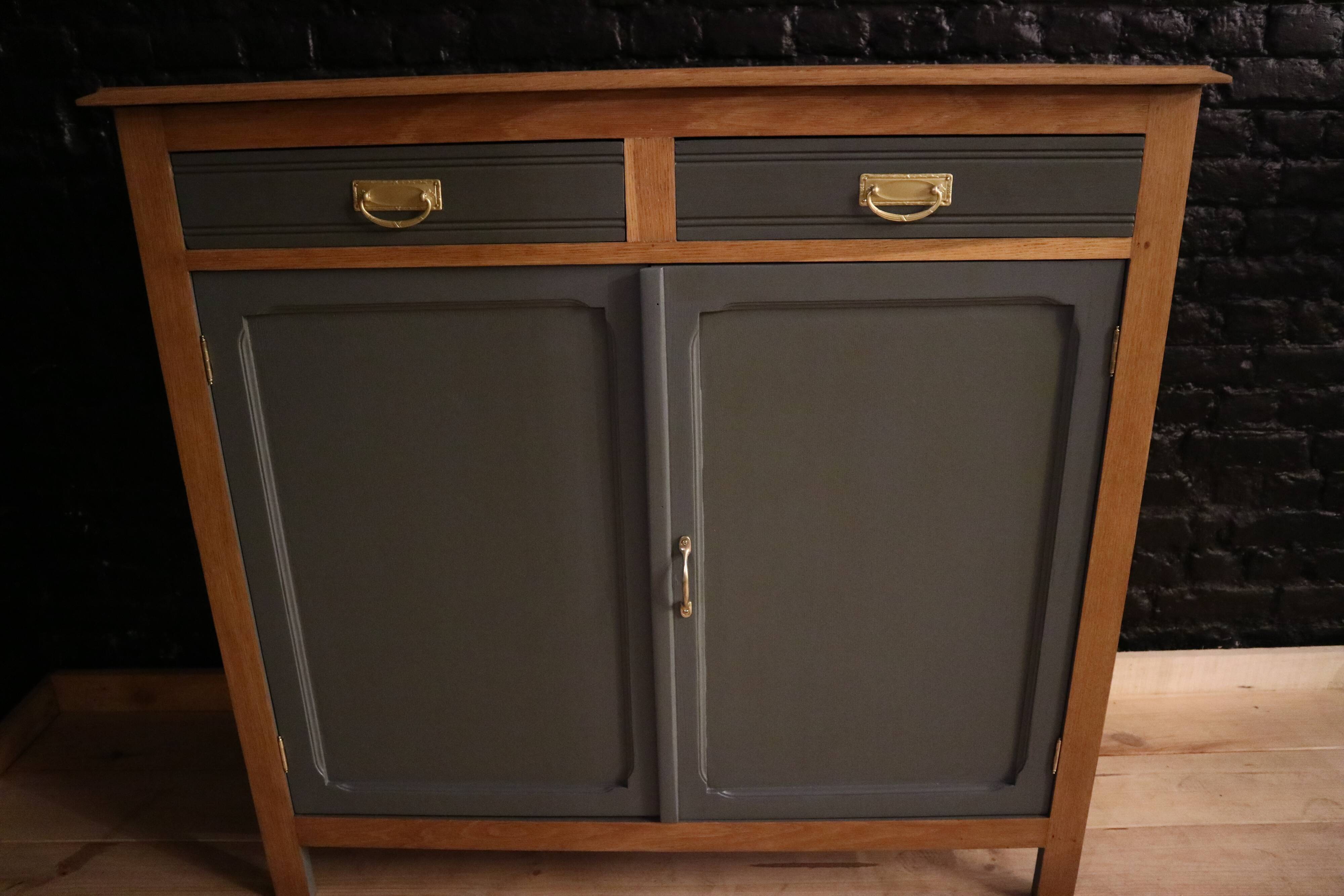 Completely restored two-tone Parisian buffet