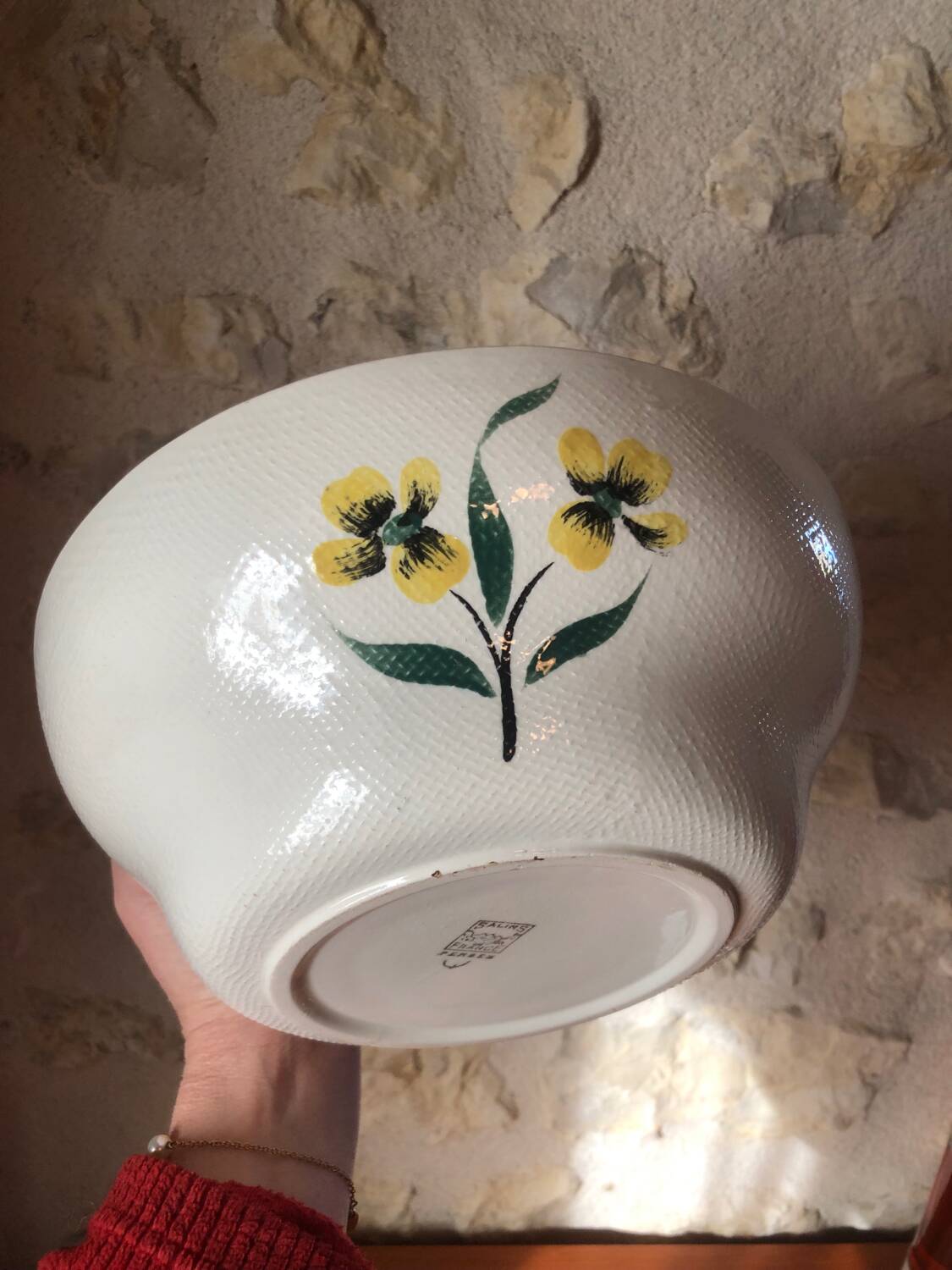 Salins France salad bowl with yellow flower decoration