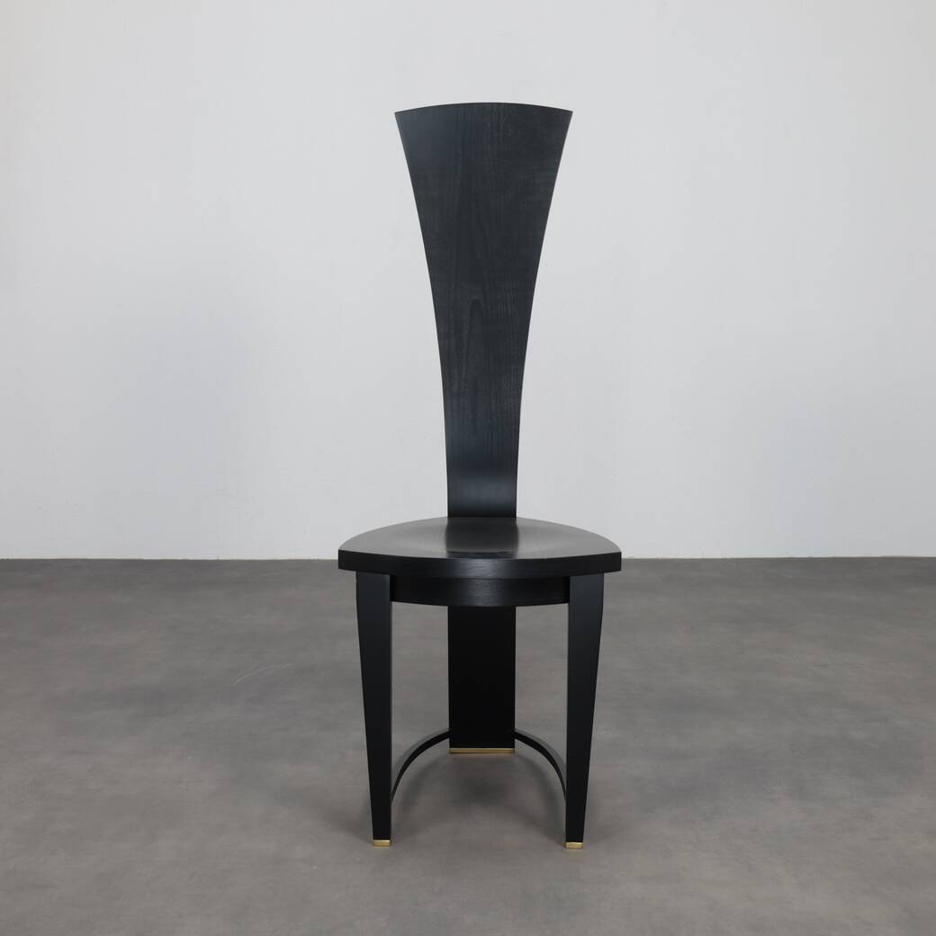 Rare ensemble de quatre chaises de salle à manger à dossier haut, Italie, années 1990