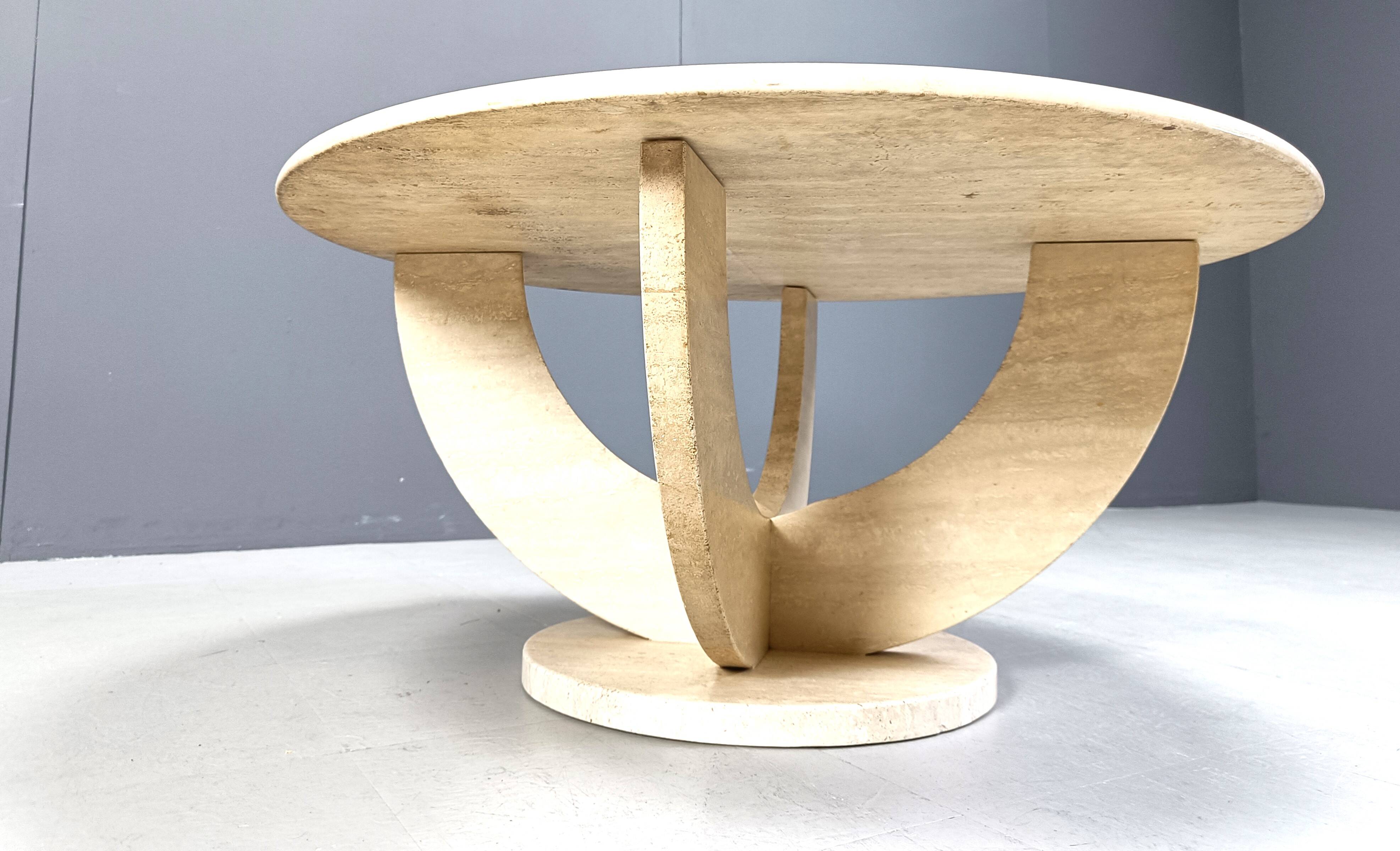Vintage round ravertine coffee table, 1970s