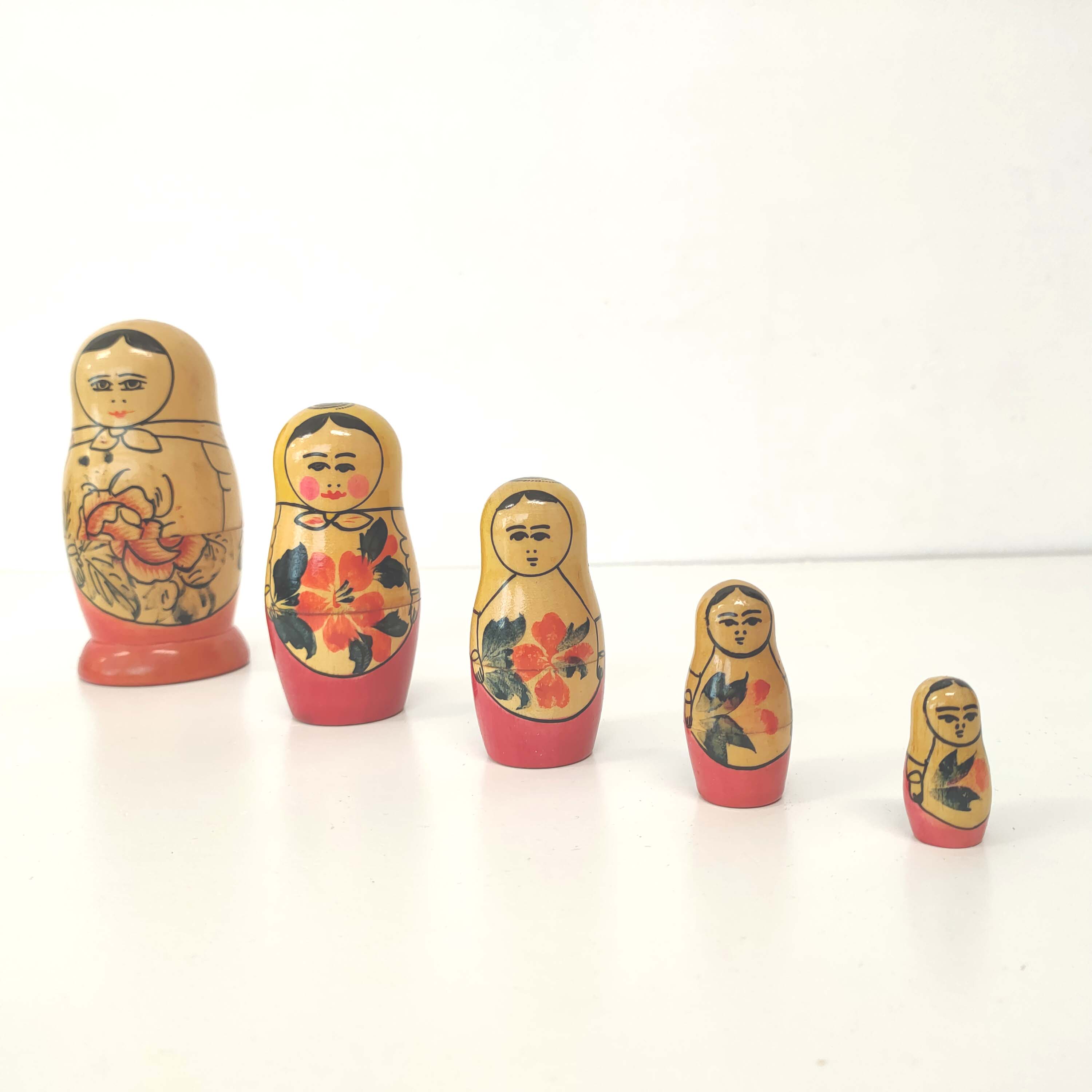 Russian dolls gigognes matriochka