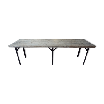 Industrial table
