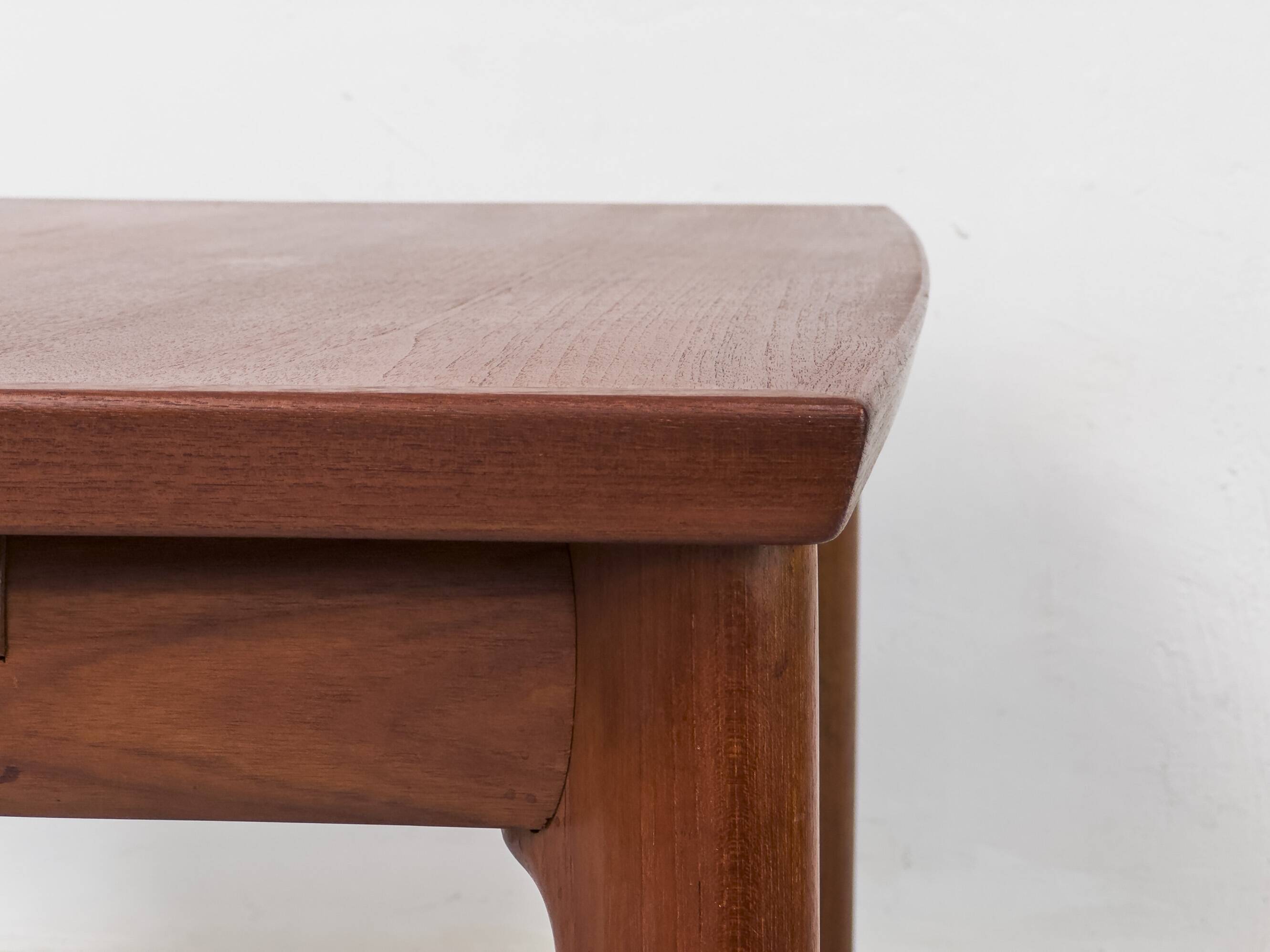 Table extensible en teck par Grete Jalk pour Glostrup, 1960