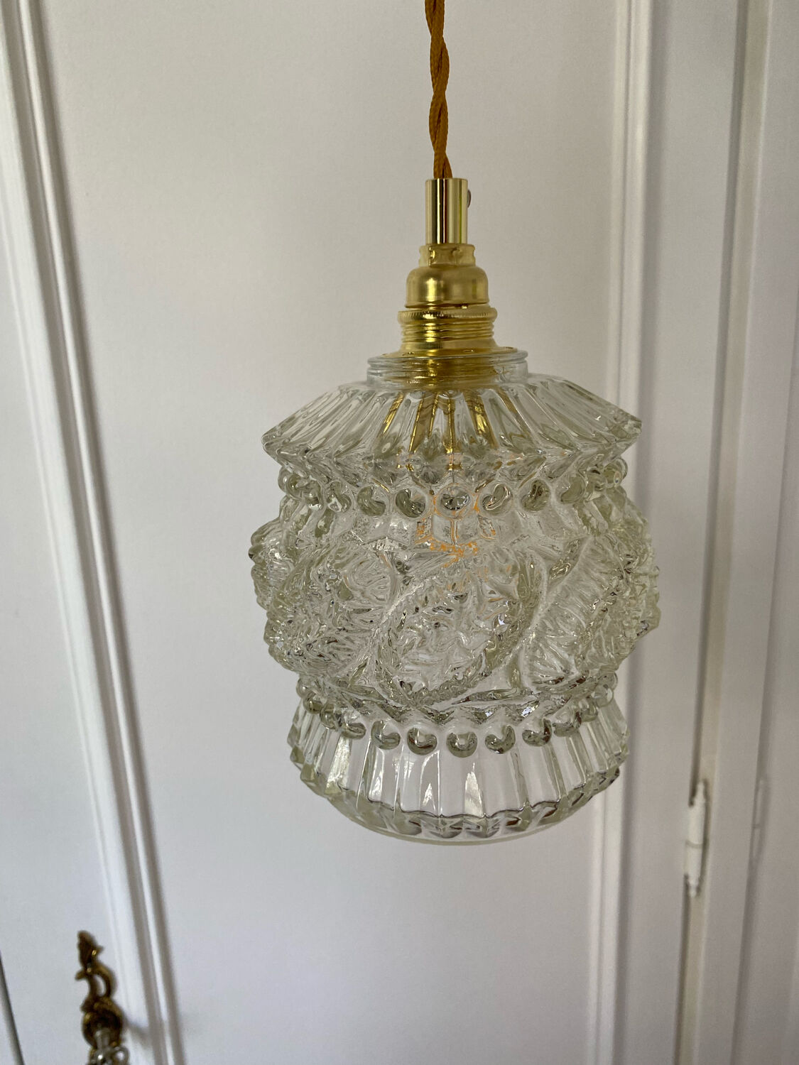 Lamp with vintage globe