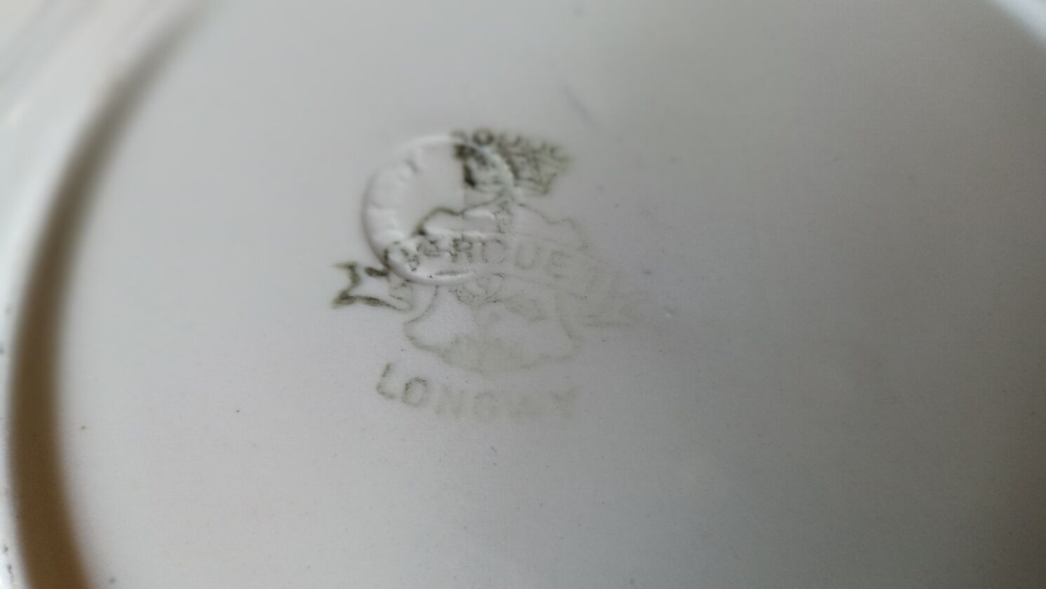 Cake dish by Longwy Vieux Rouen in the early 19th century