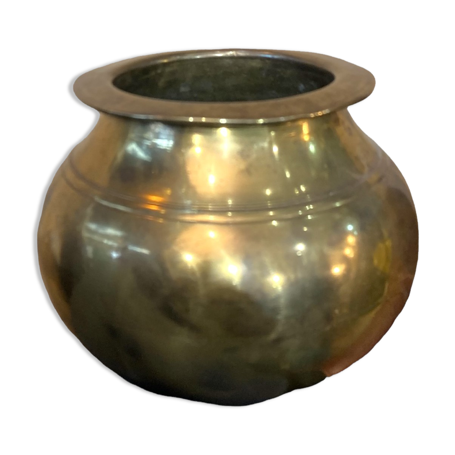Indian bronze pot