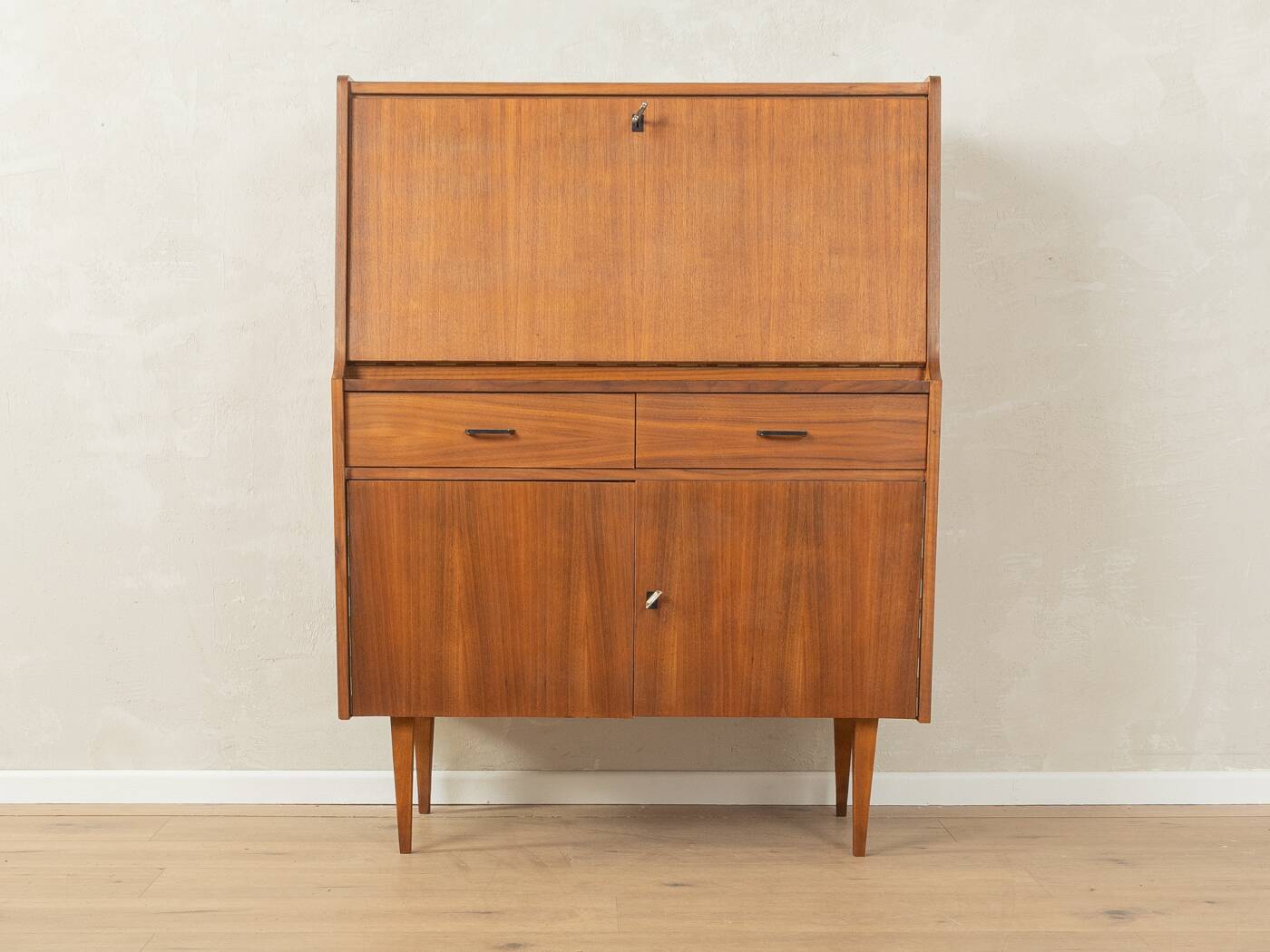 1950s bureau