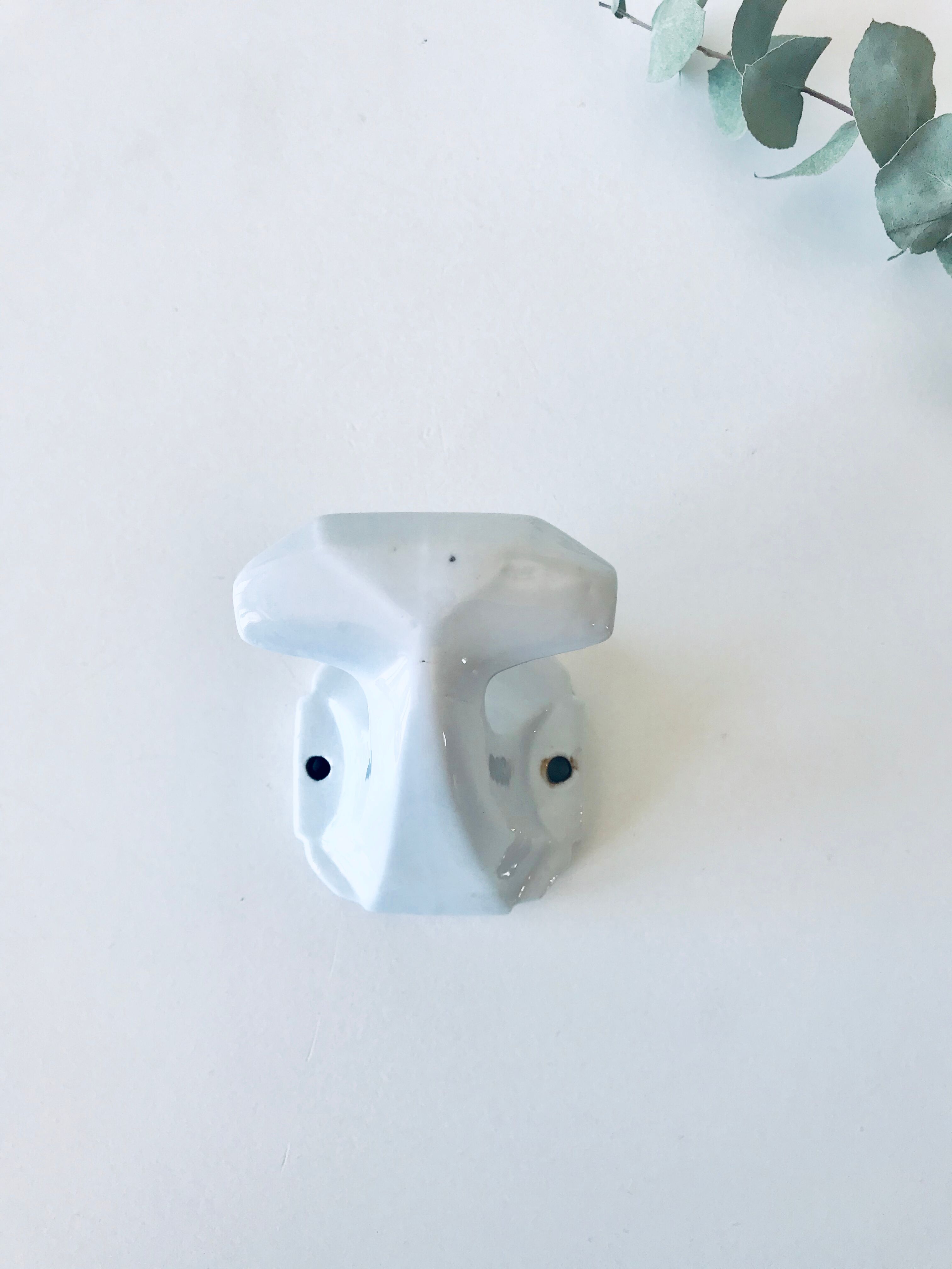 Antique porcelain pattery