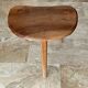 Tabouret tripode vintage en bois  1950