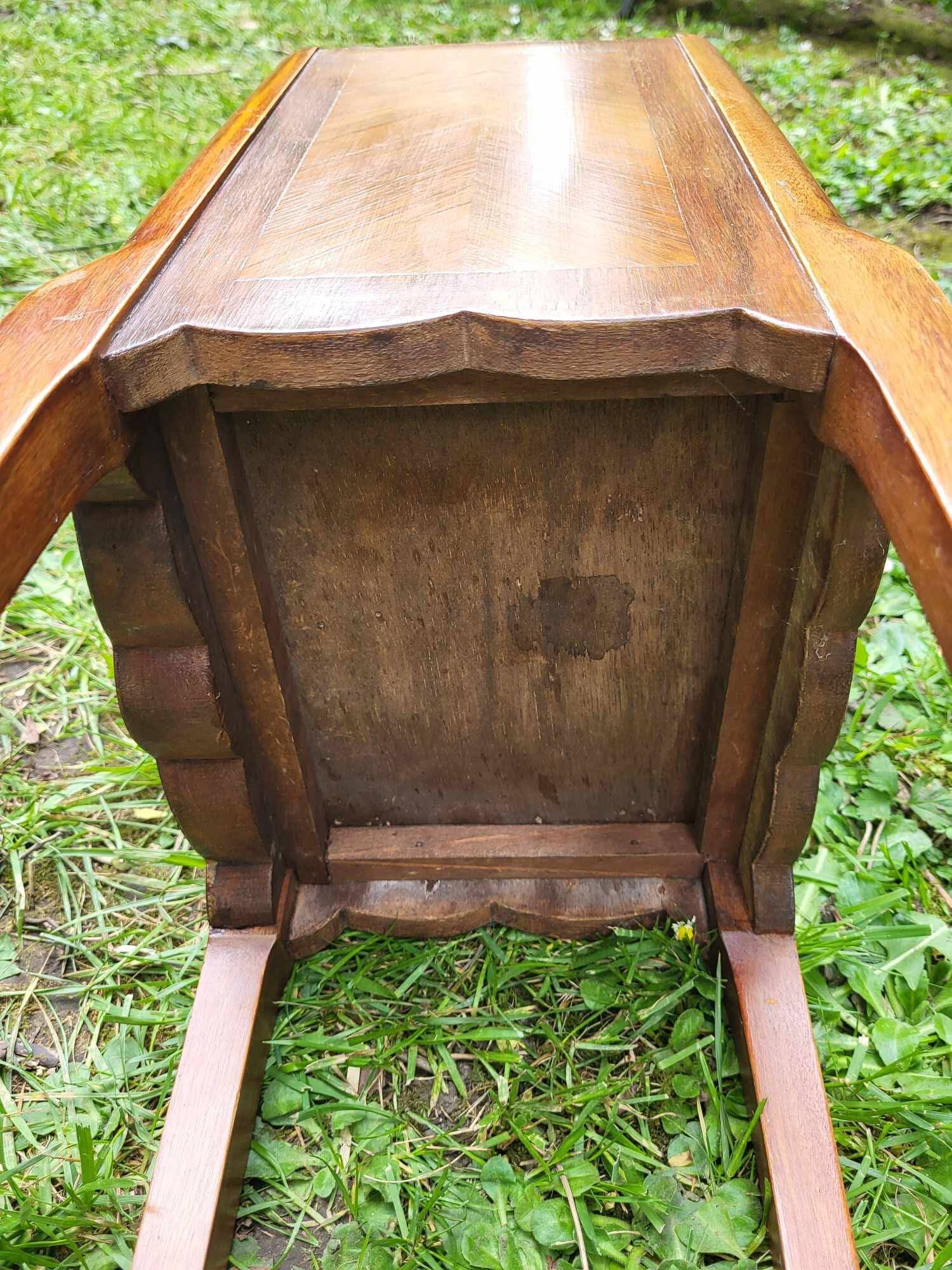 Chevet, meuble d’appoint ancien
