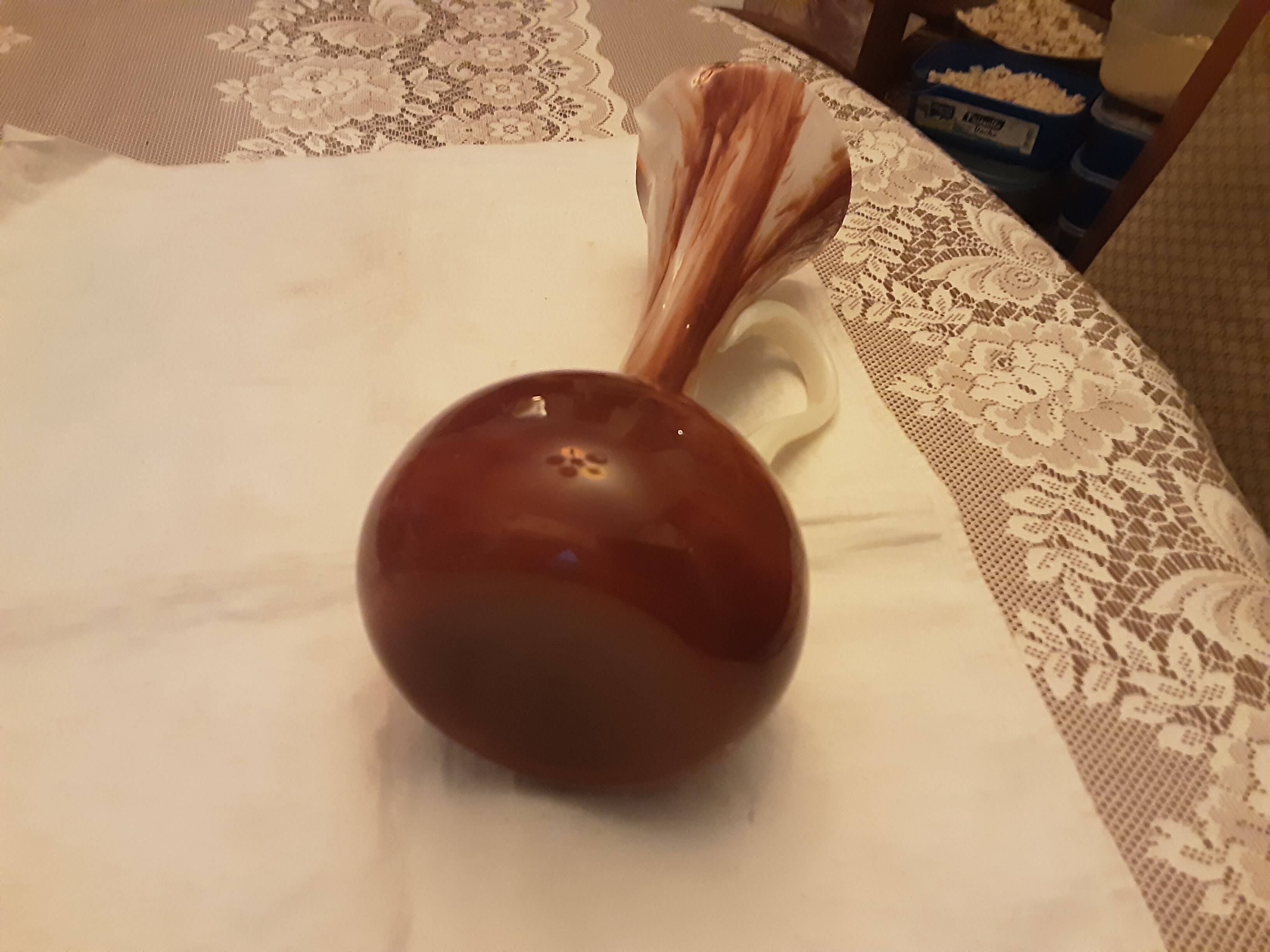 MURANO GLASS VASE WITH A SPOUT