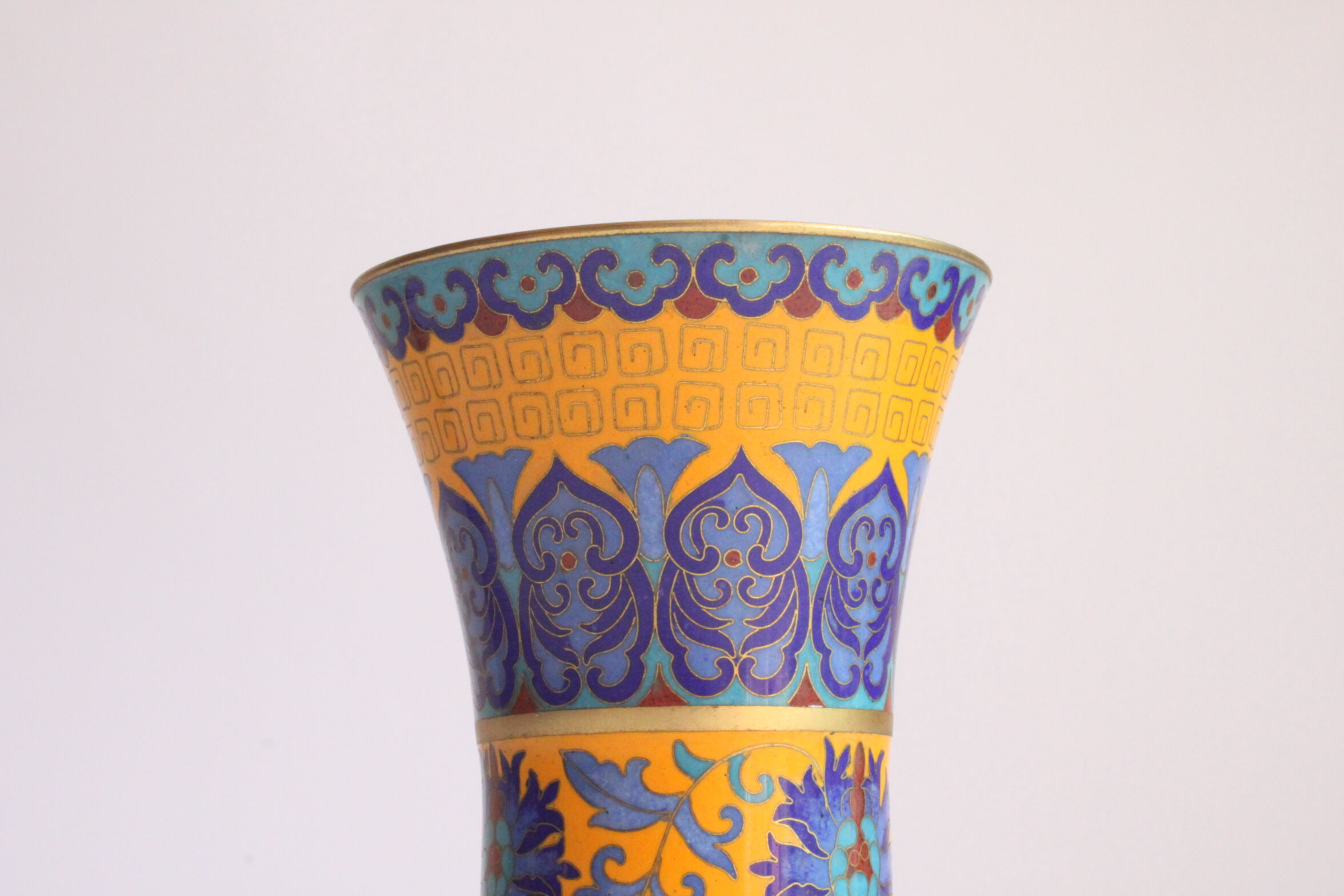 Chinese cloisonné brush pot, 1970s China