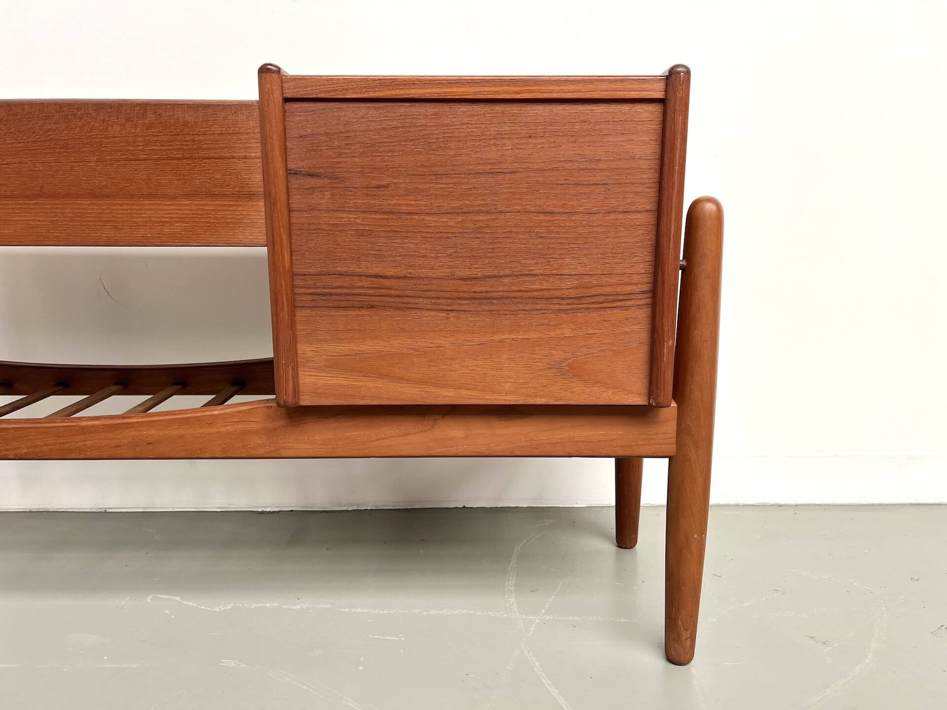 Arne Wahl Iversen teak planter