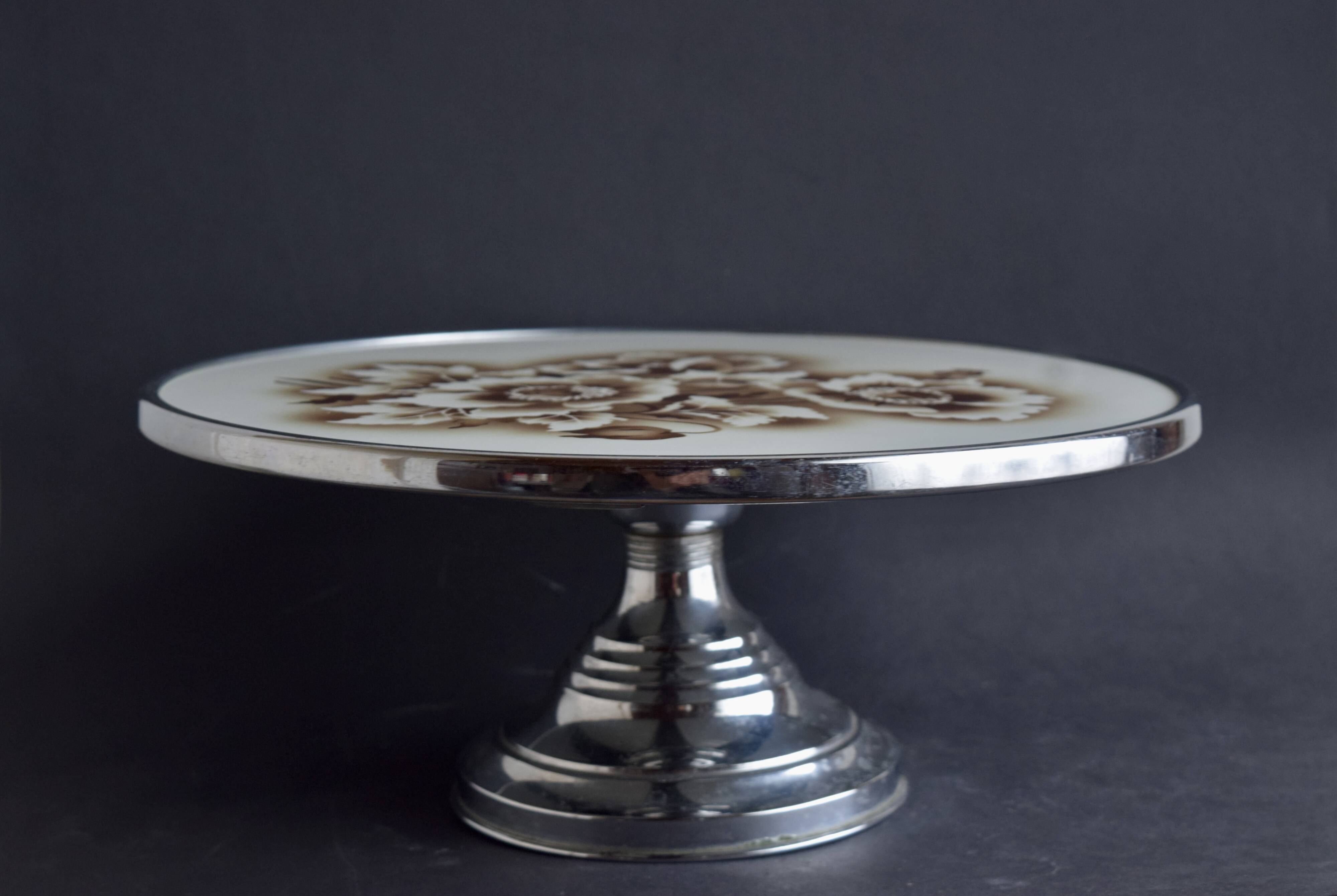 Art-deco standing cake tray - floral decor