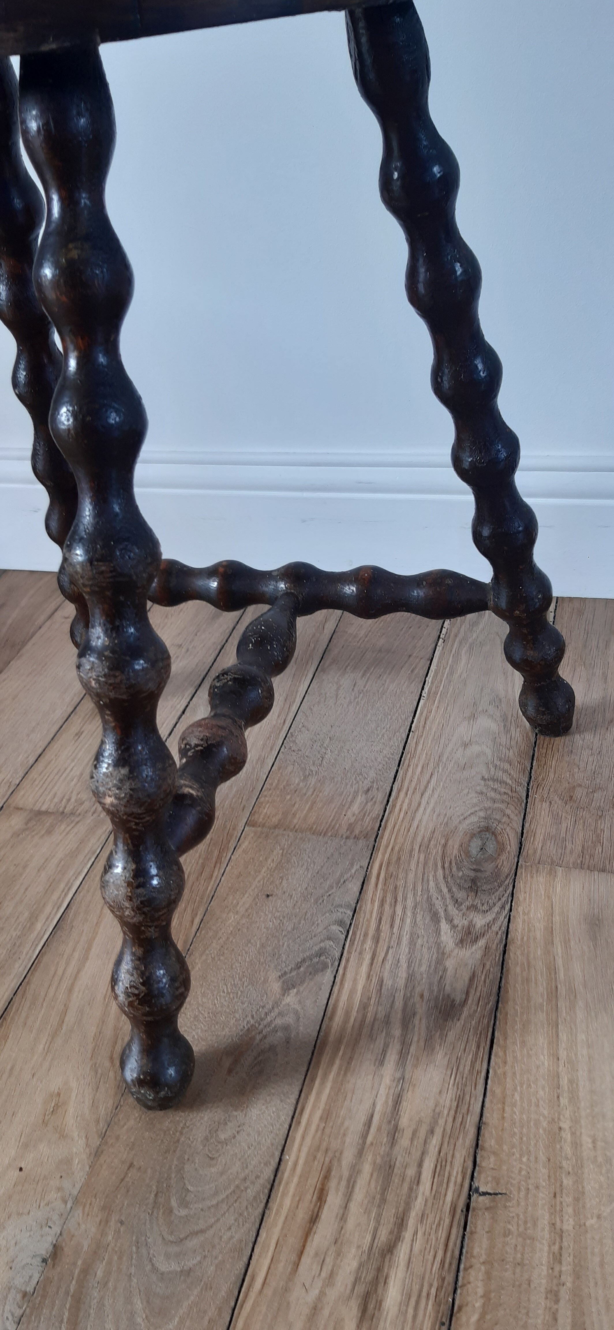 Stool vintage tripod wooden plant beaded feet