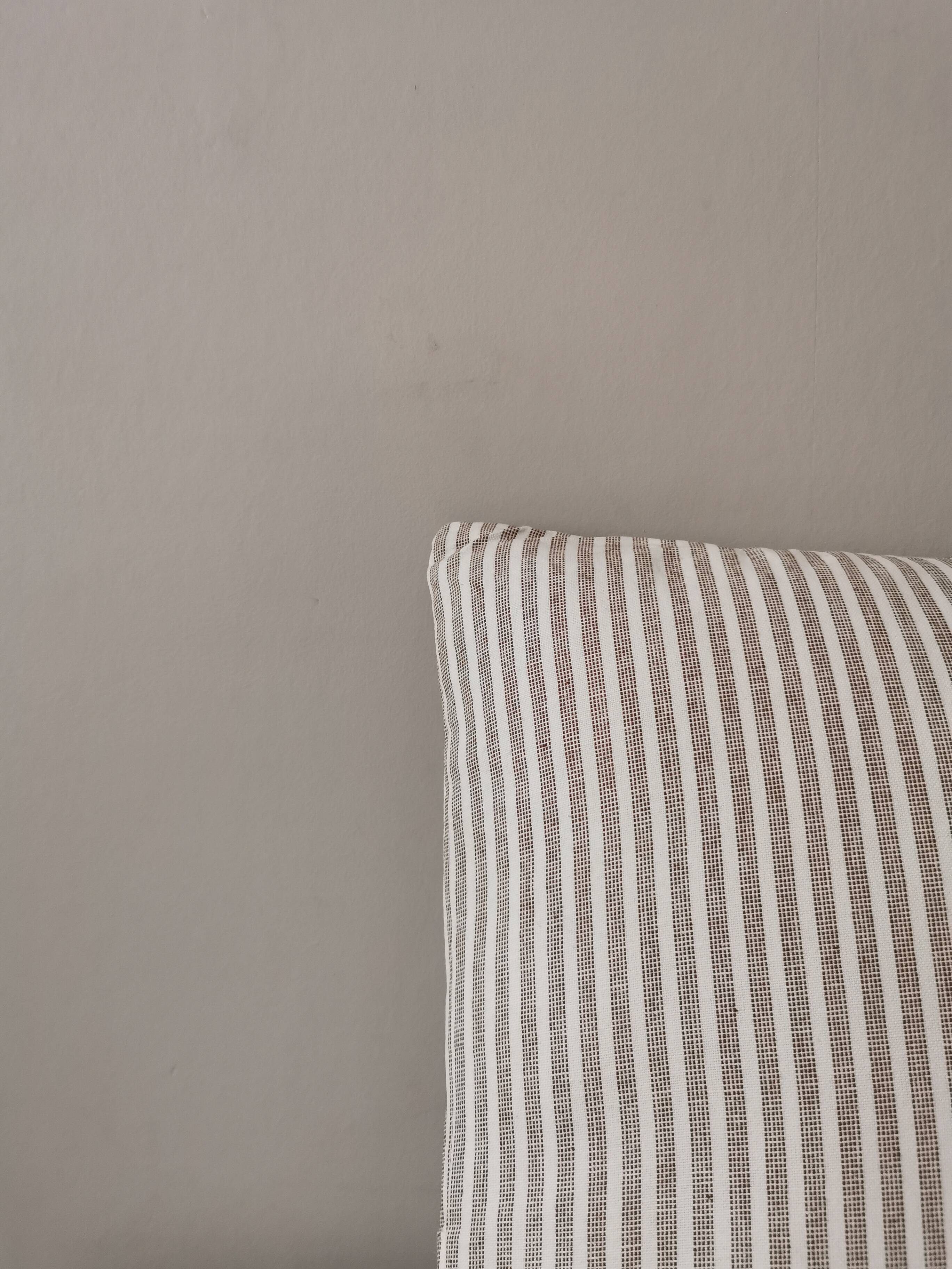 Claude cushion – 60×40 cm