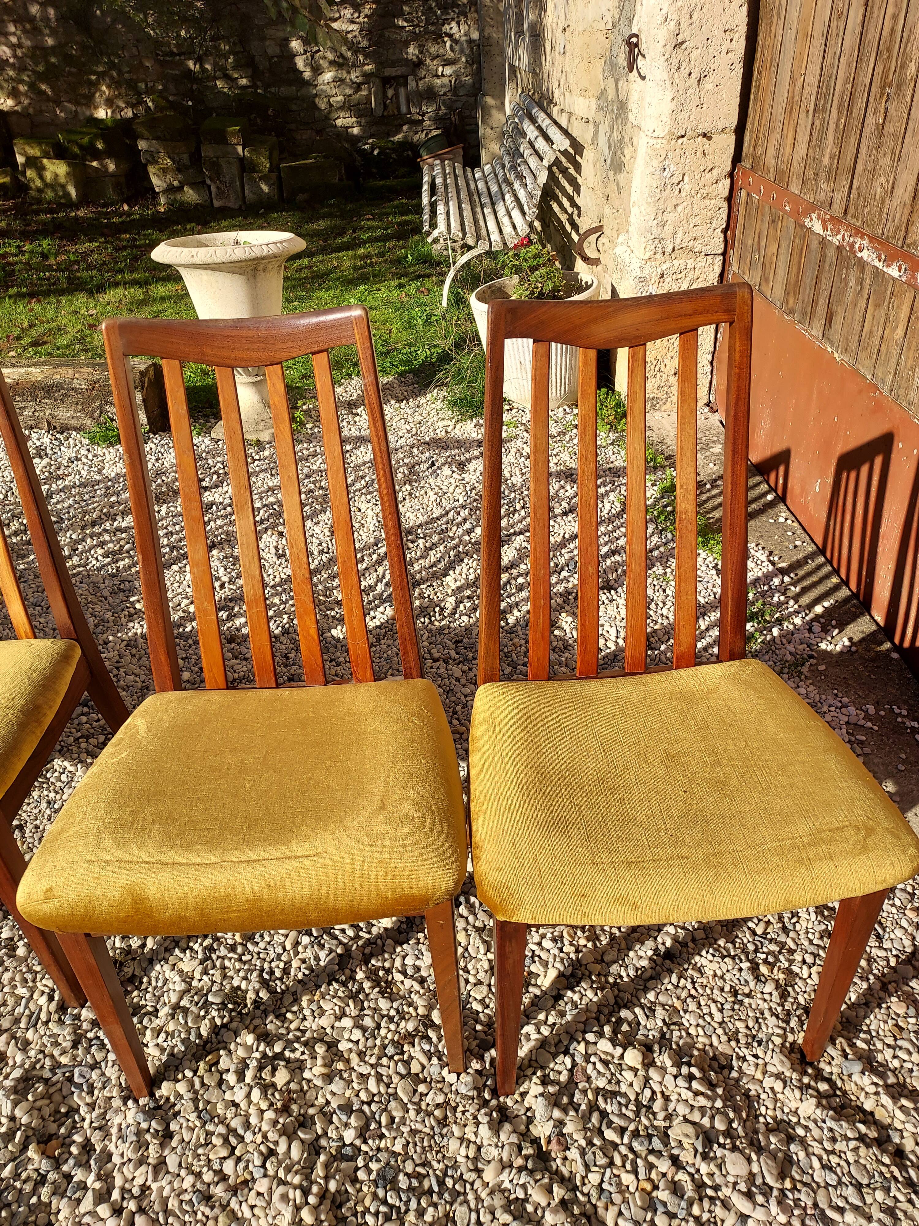 Teak chairs Leslie Dandy
