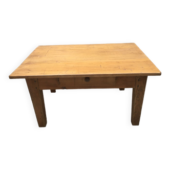 Table basse de ferme