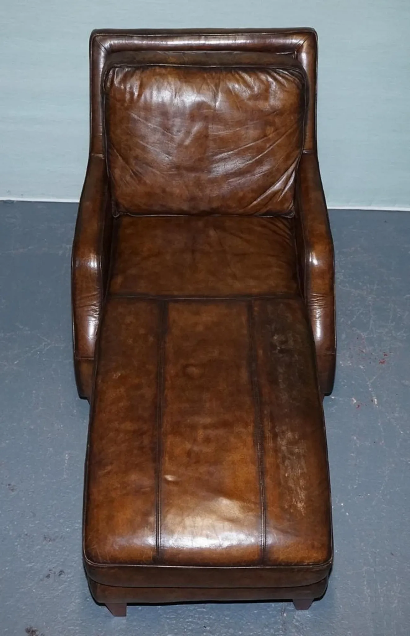 Chaise Longue en Cuir Teint à la Main