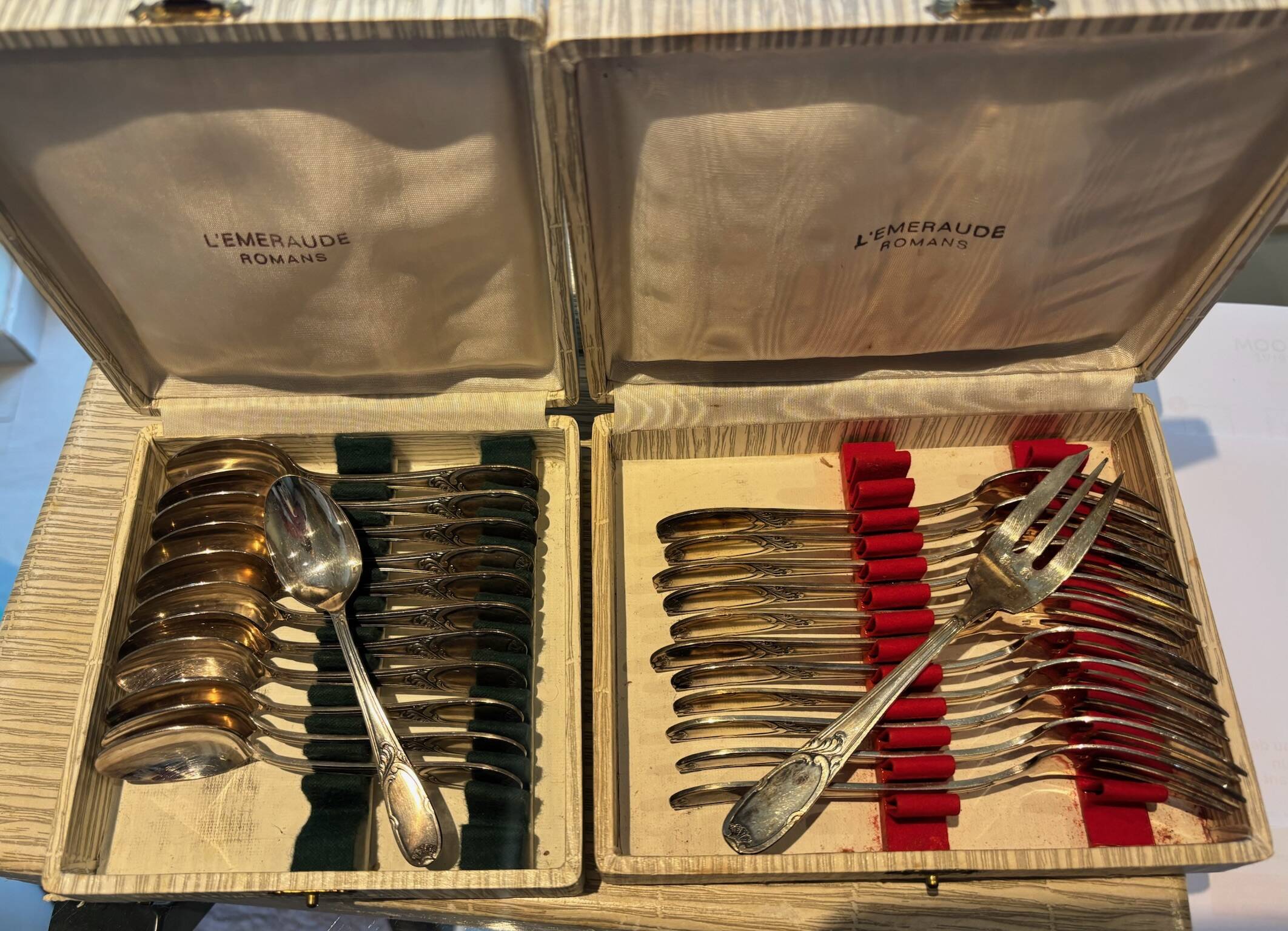 Complete service in silver-plated metal, reinforced silvering (1970s)