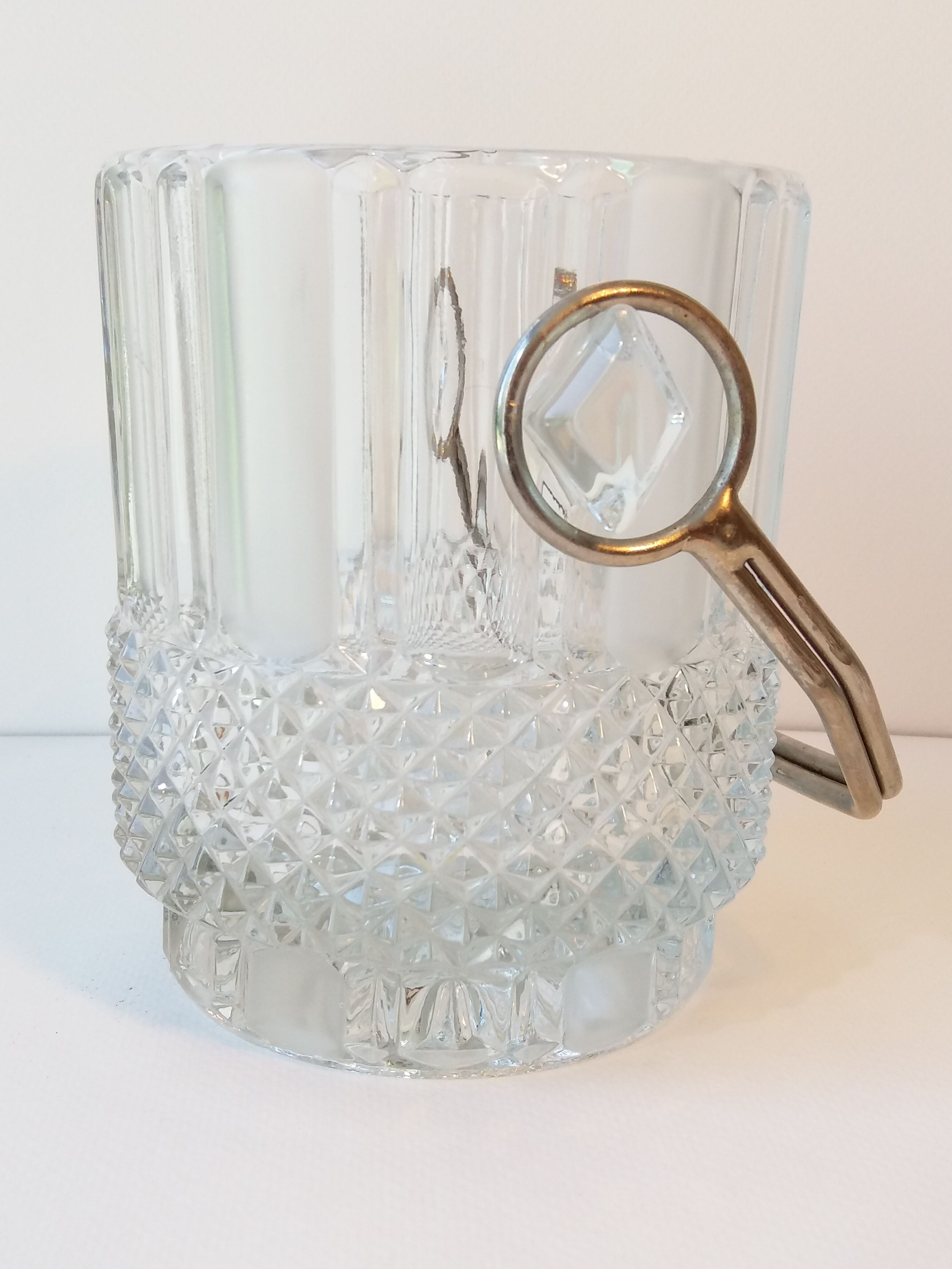 70-80 chiseled glass ice bucket