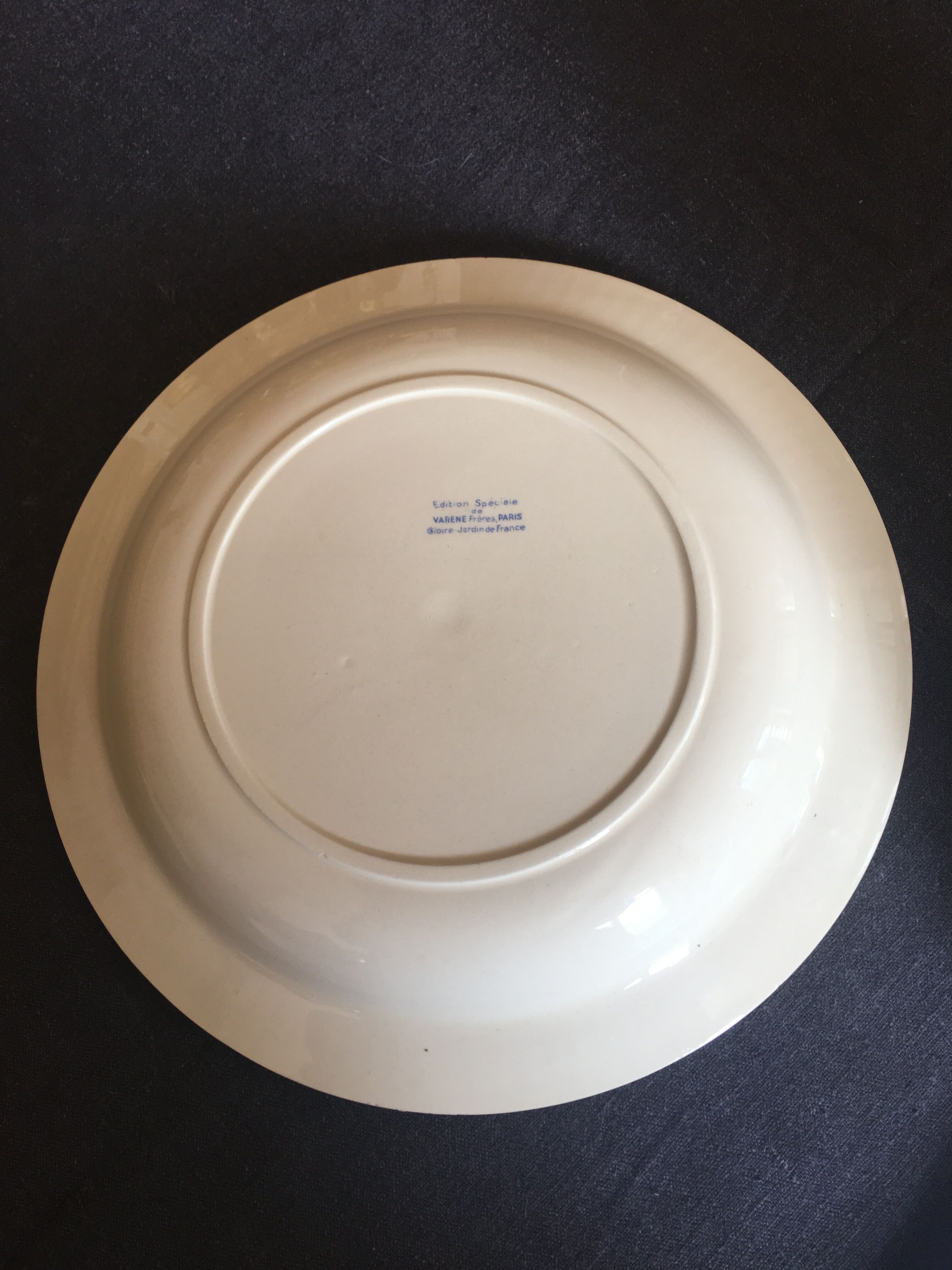 Varene brothers floral decoration plates