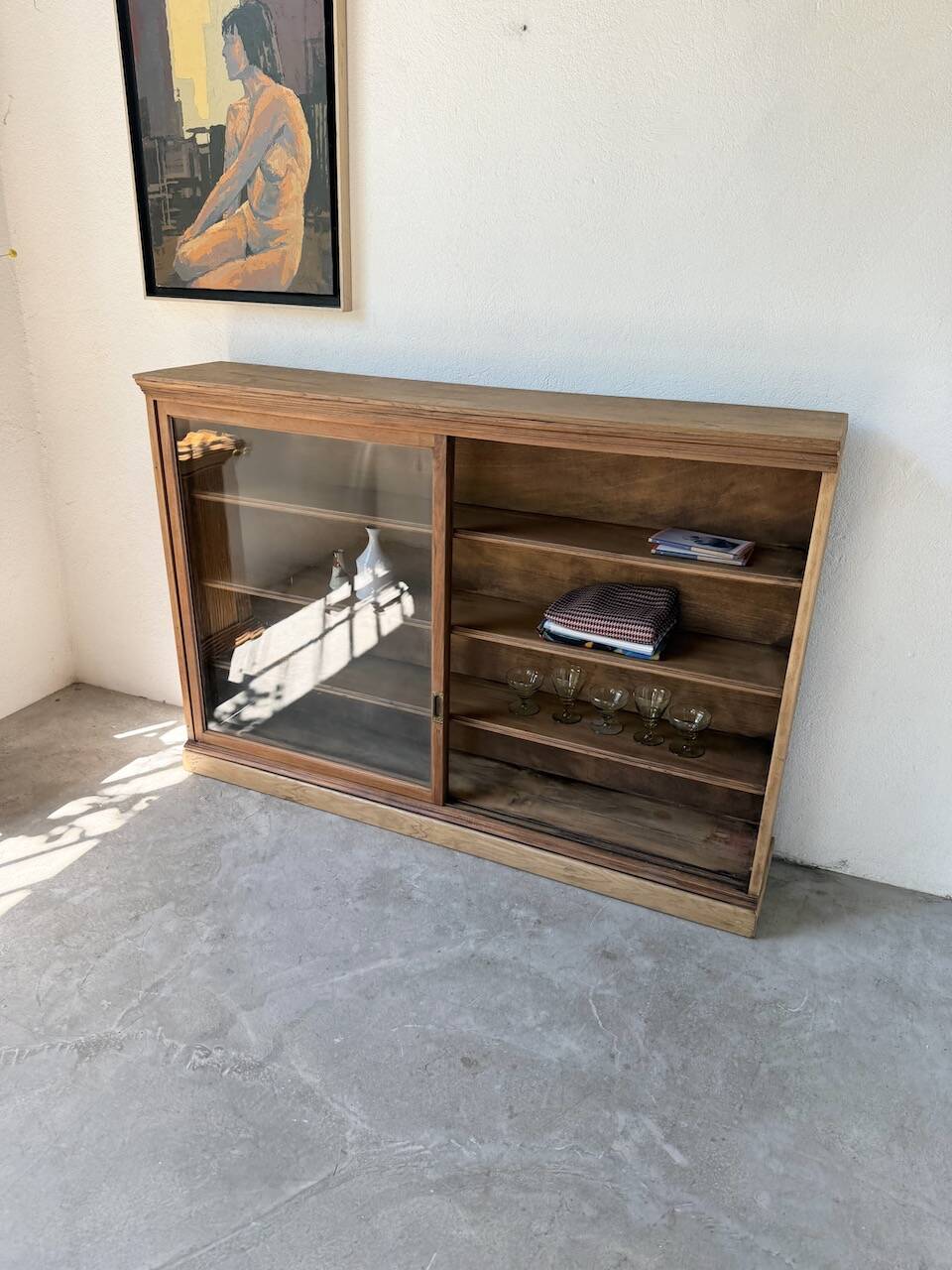 Enfilade vitrée en chêne, années 50