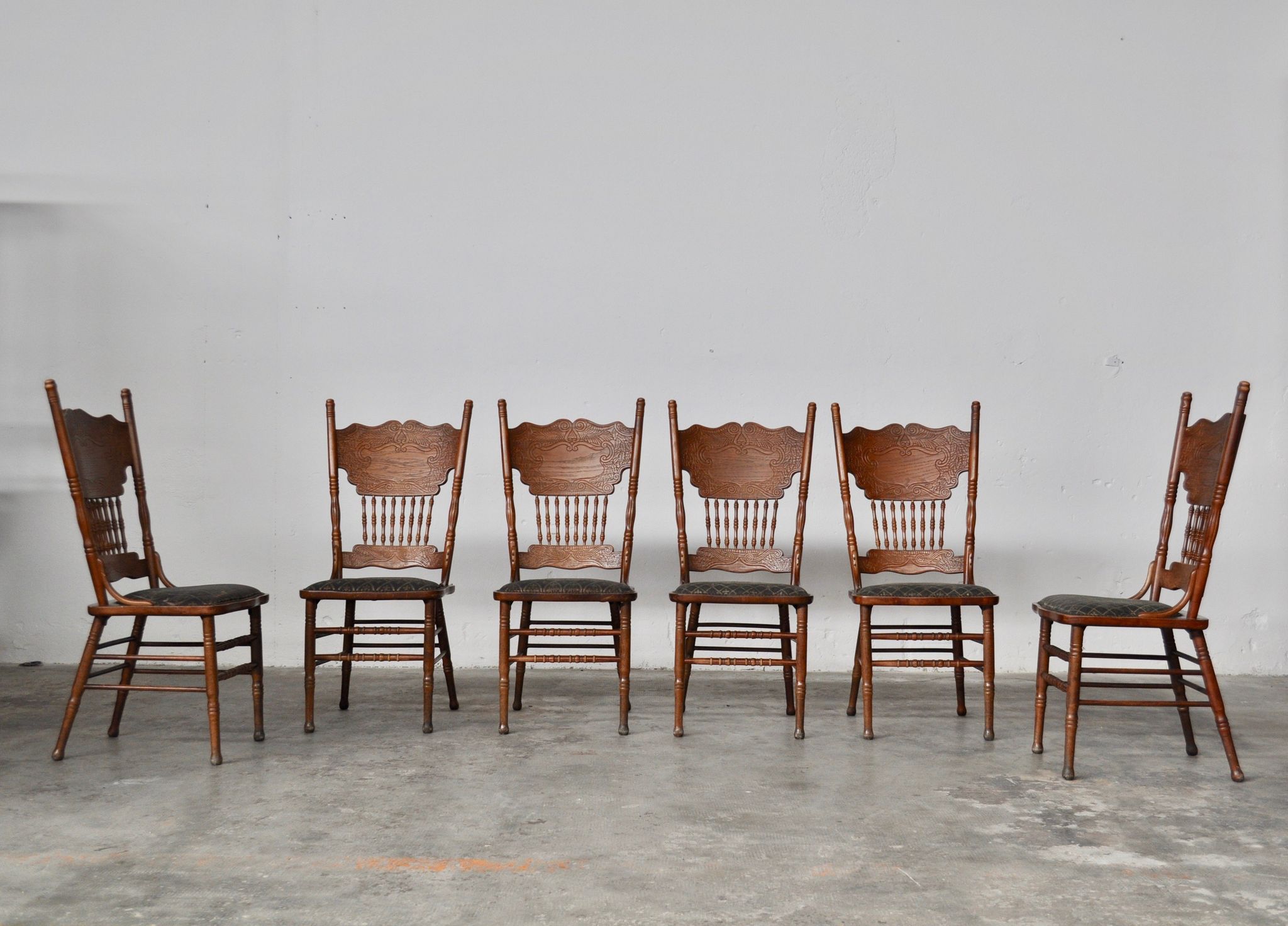 Vintage ash dining chairs, 1920