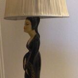 Vintage geisha sculpture lamp signed