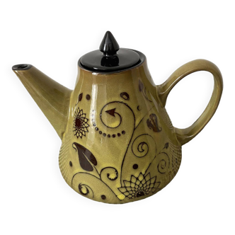 Conical shaped porcelain teapot