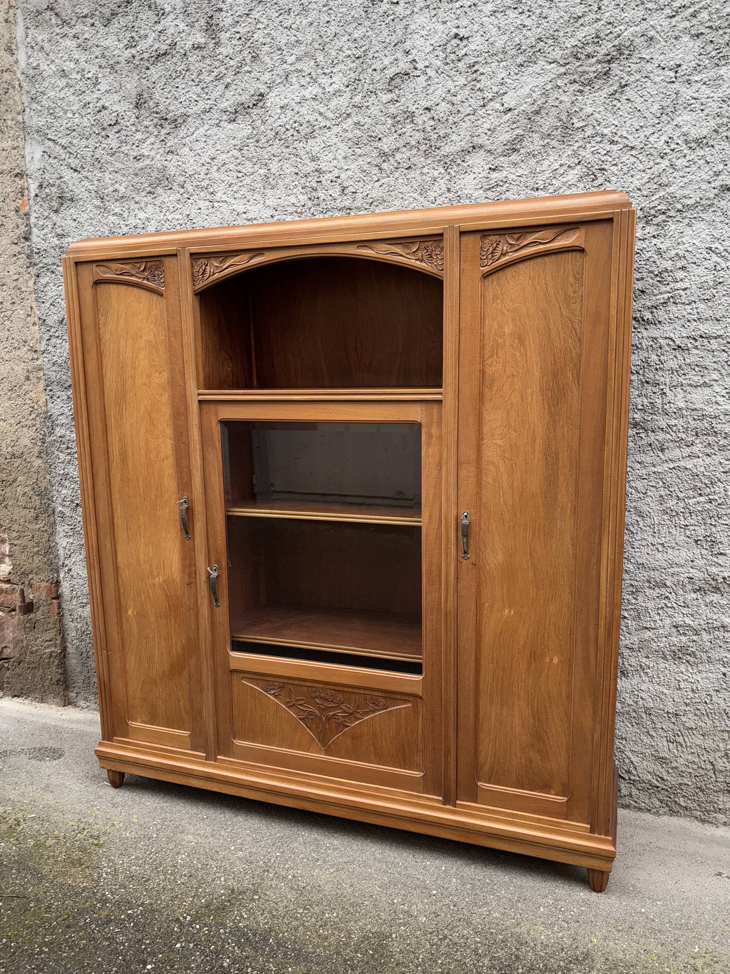 French Art Deco vintage library display cabinet 1930 Mahogany