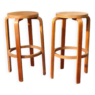 Paire de tabouret de bar type 64 Artek années 80