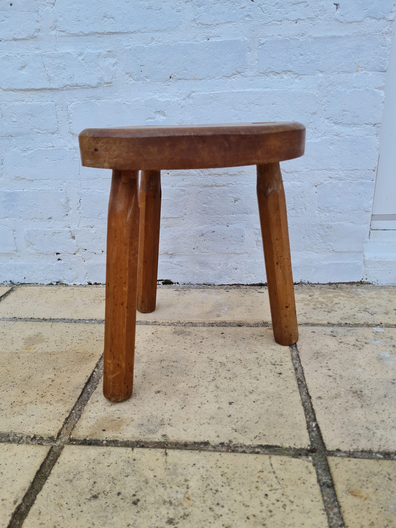 Tripod stool