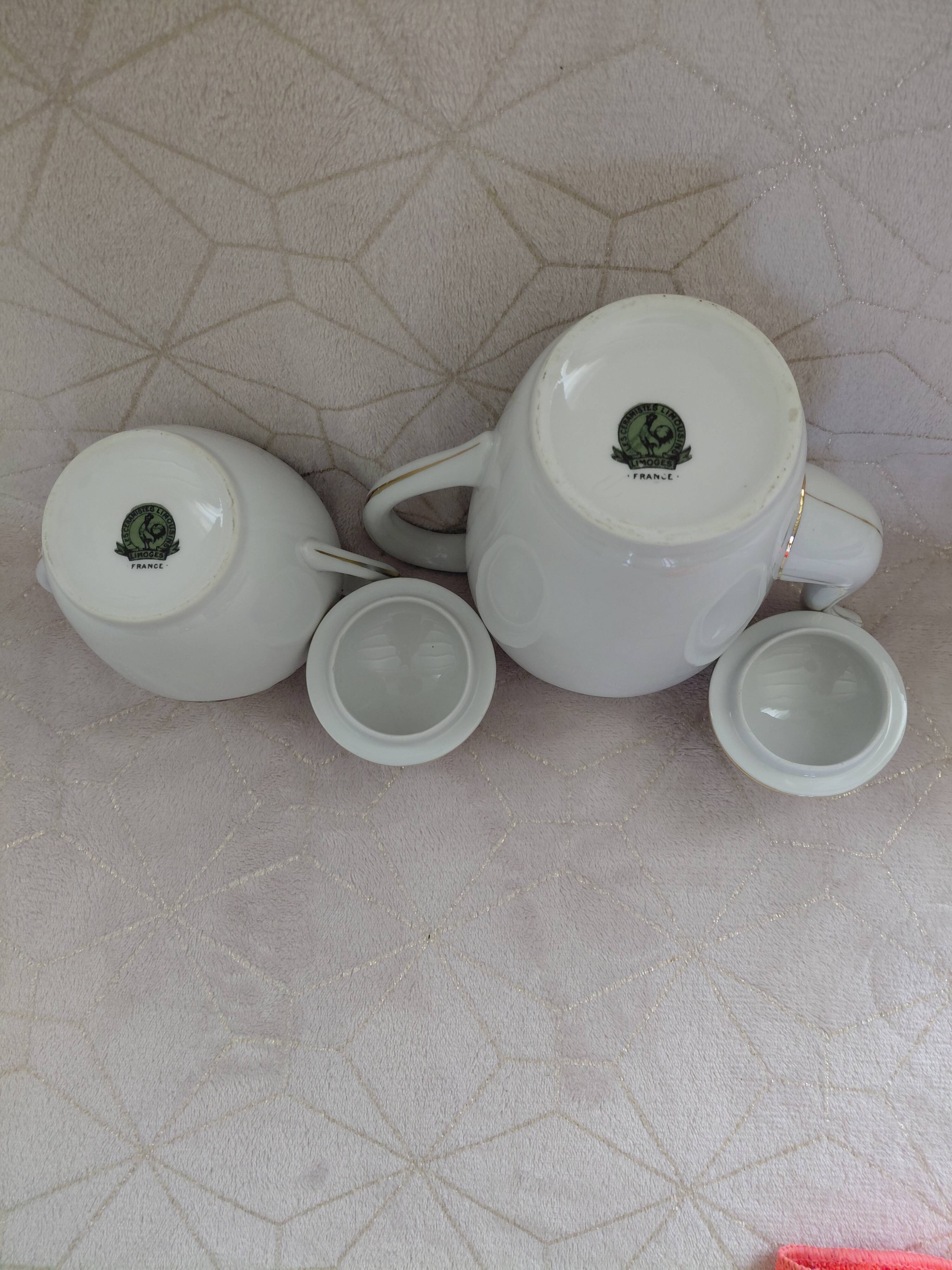 Théière et sucrier en porcelaine de Limoges