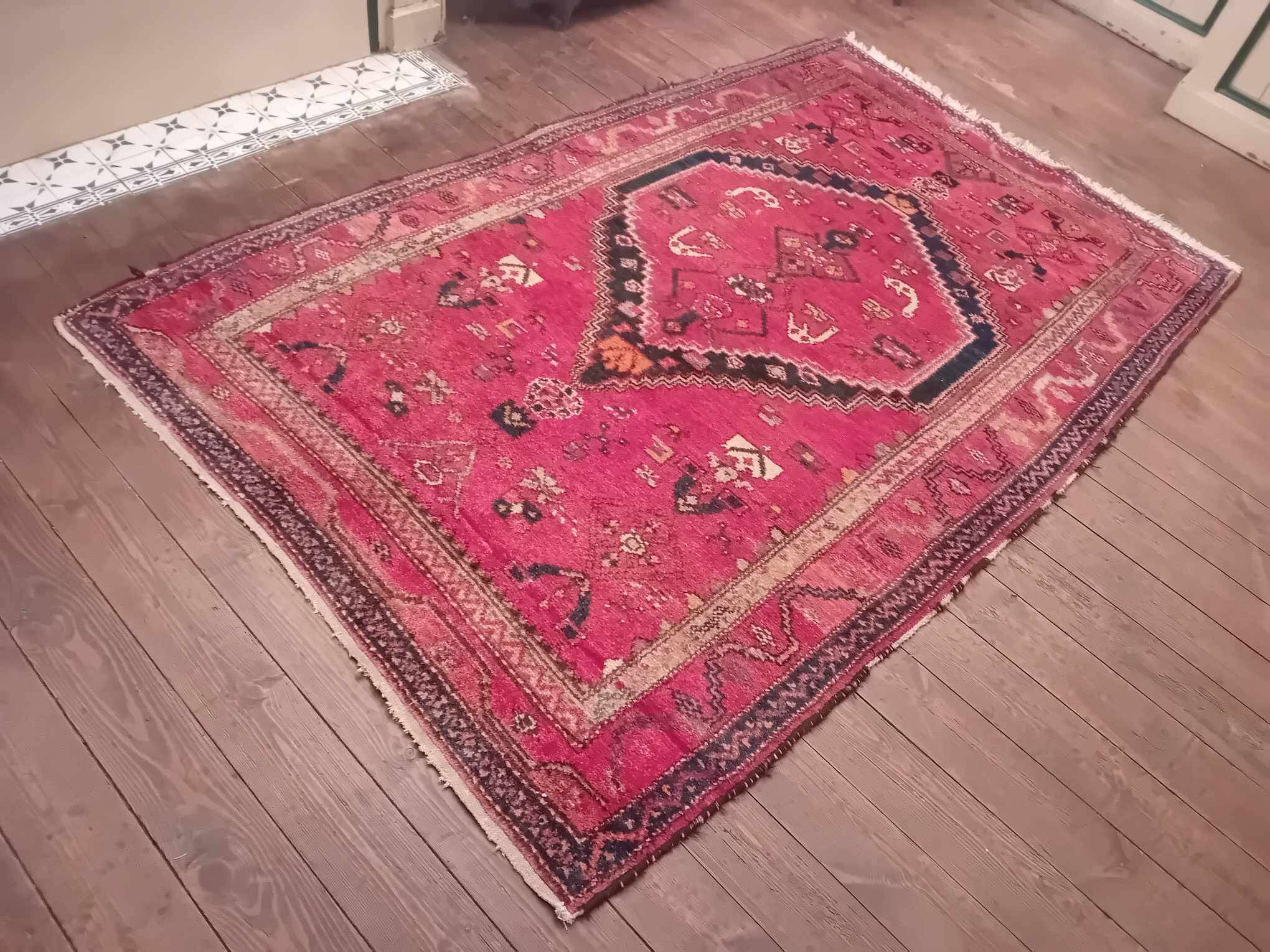 Handmade Persian Hamadan rug 210x132cm