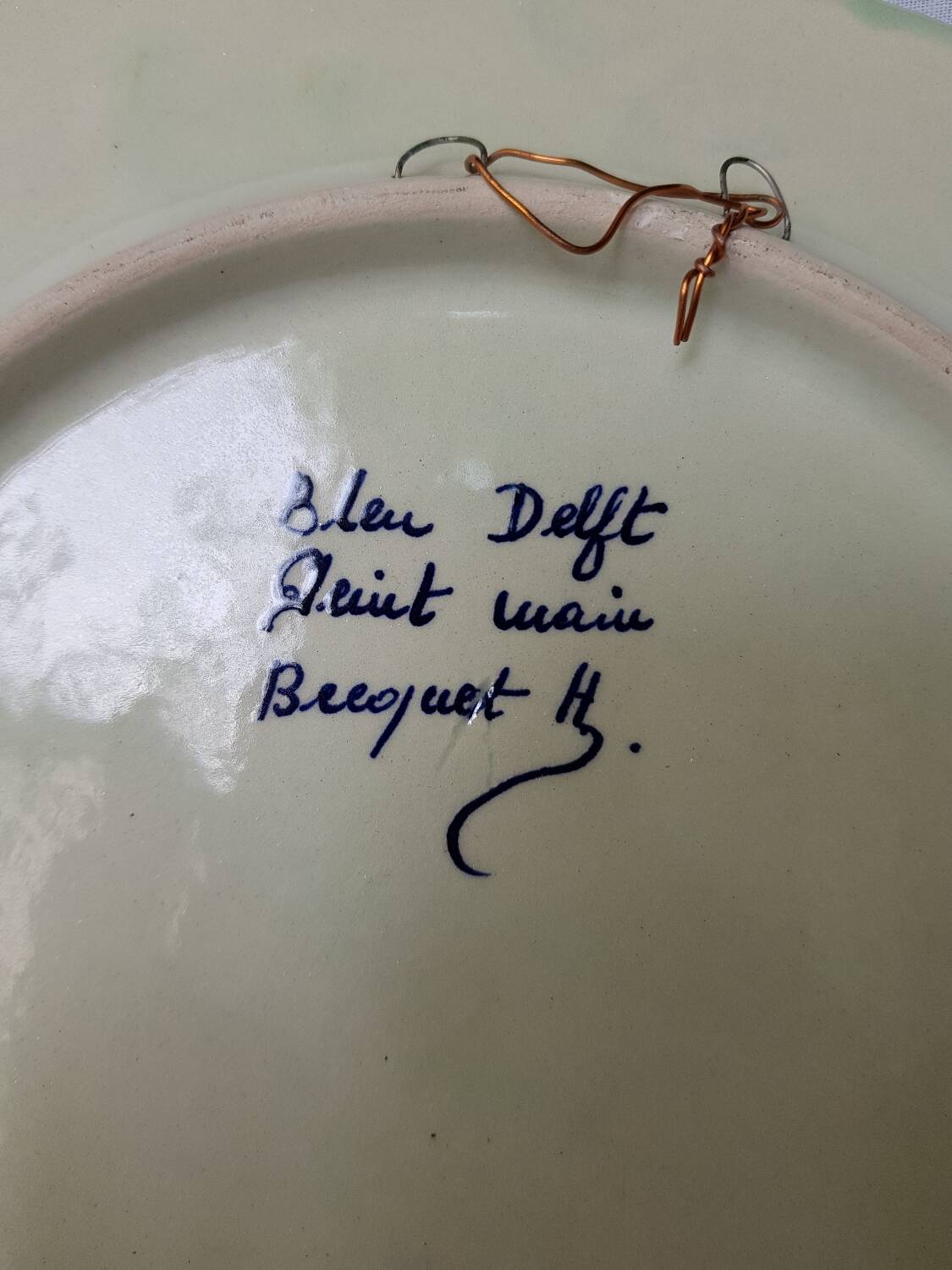 Assiette bleue de Delft signée Bequet H peinte à la main