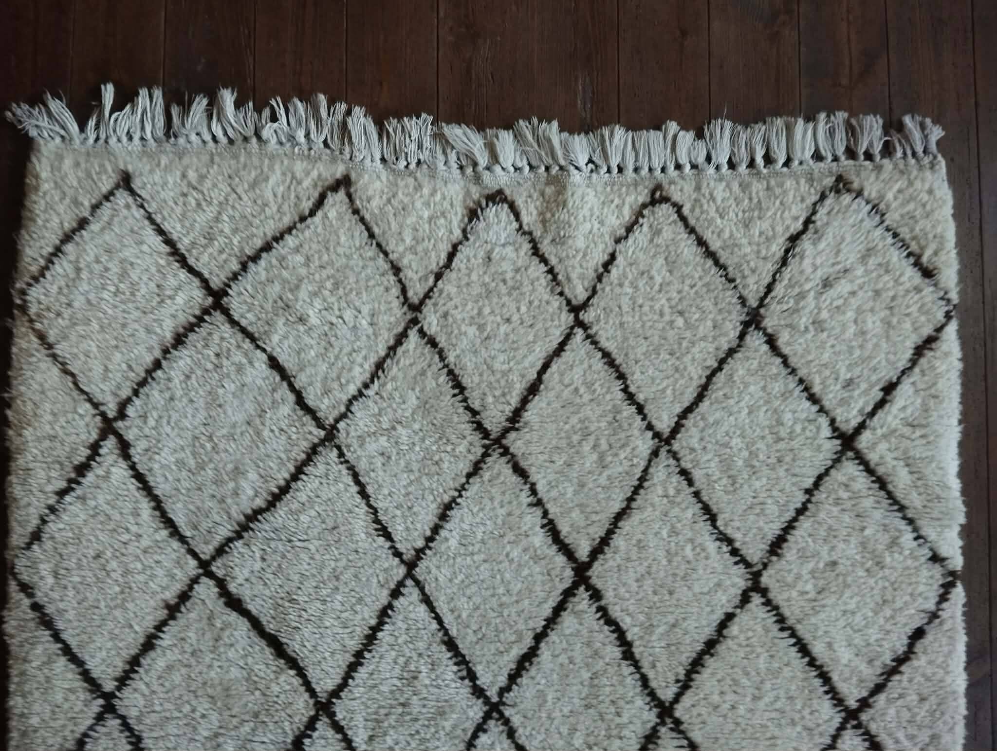 Handmade Beni Ouarain rug 150x100cm