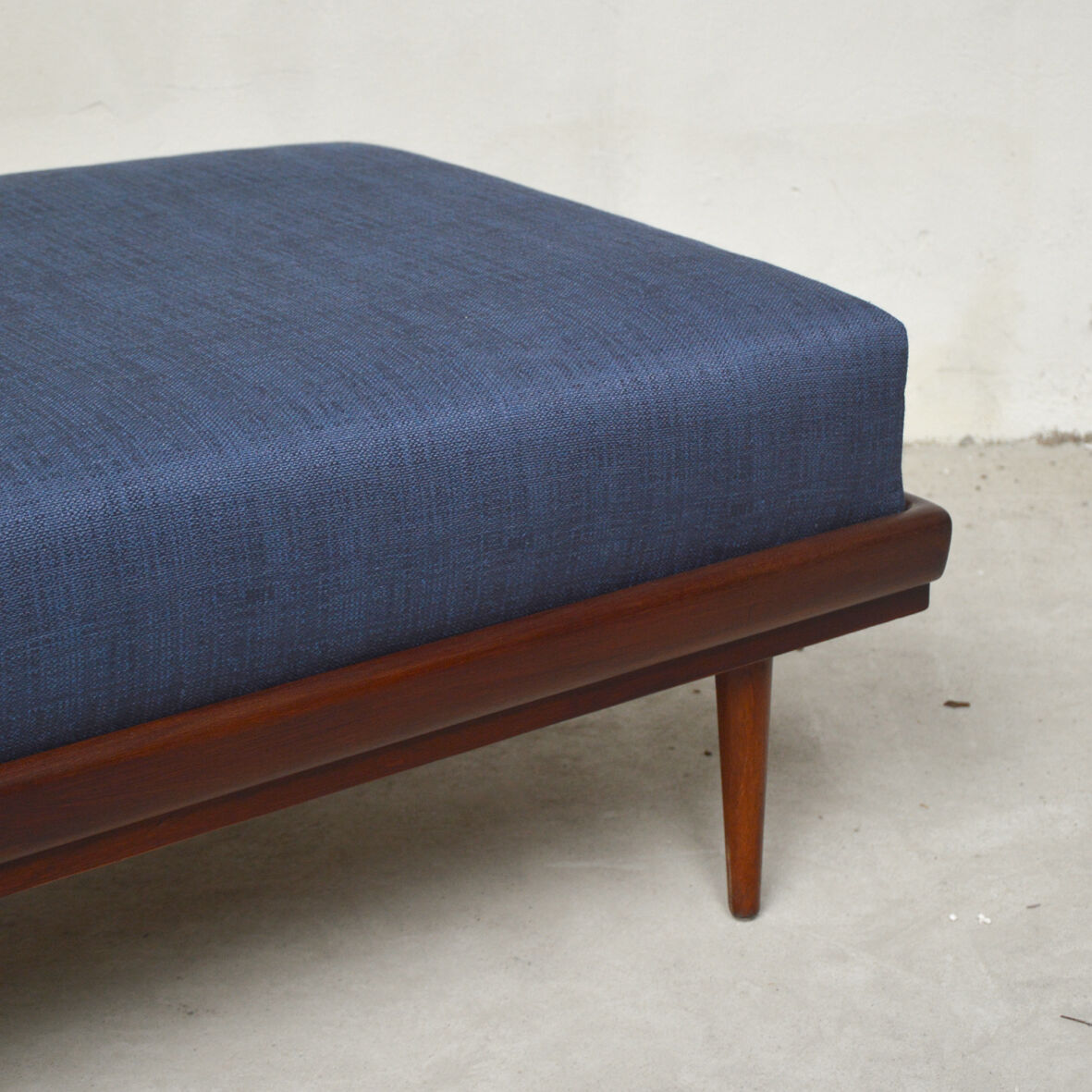 Restored daybed by Wilhelm Knoll 1950