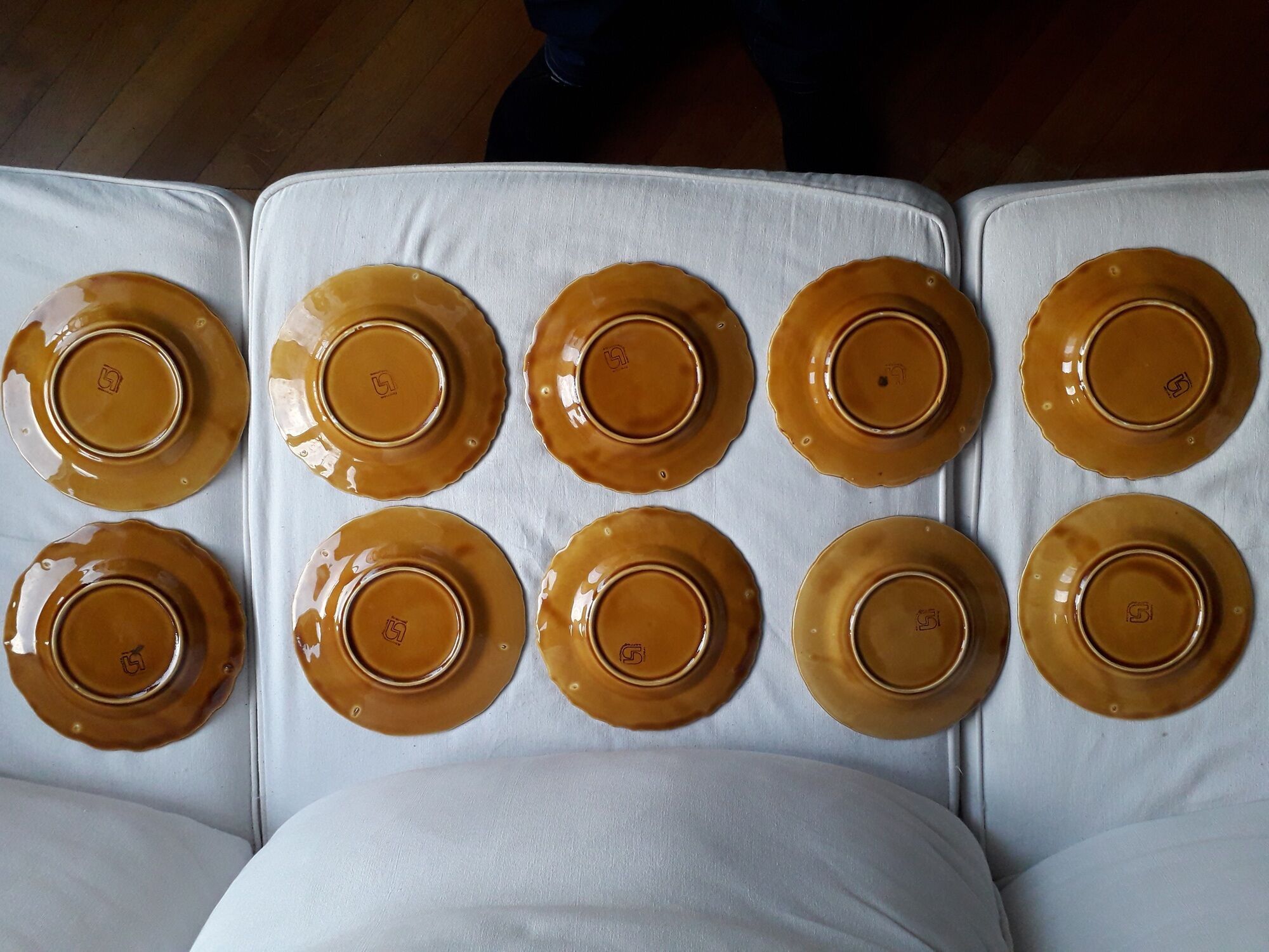 Set of 10 Sarreguemines dessert plates in slurry decorated fruit