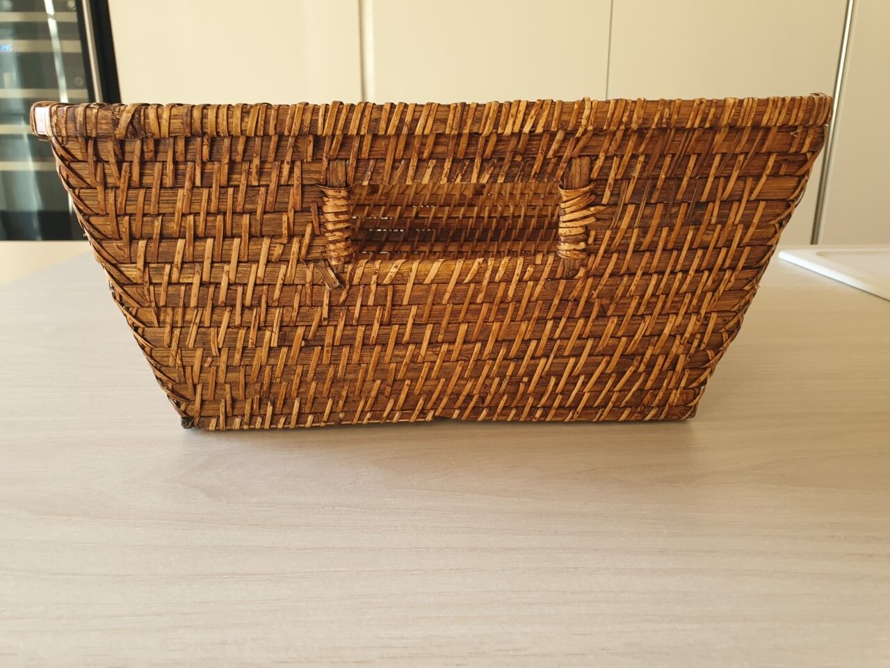 Wicker pans