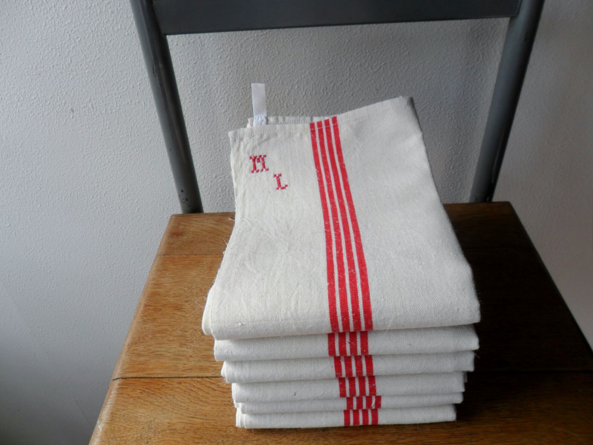 Set of 6 antique tea towels lined with ml