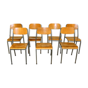 Jeu de 7 chaises d'écolier,