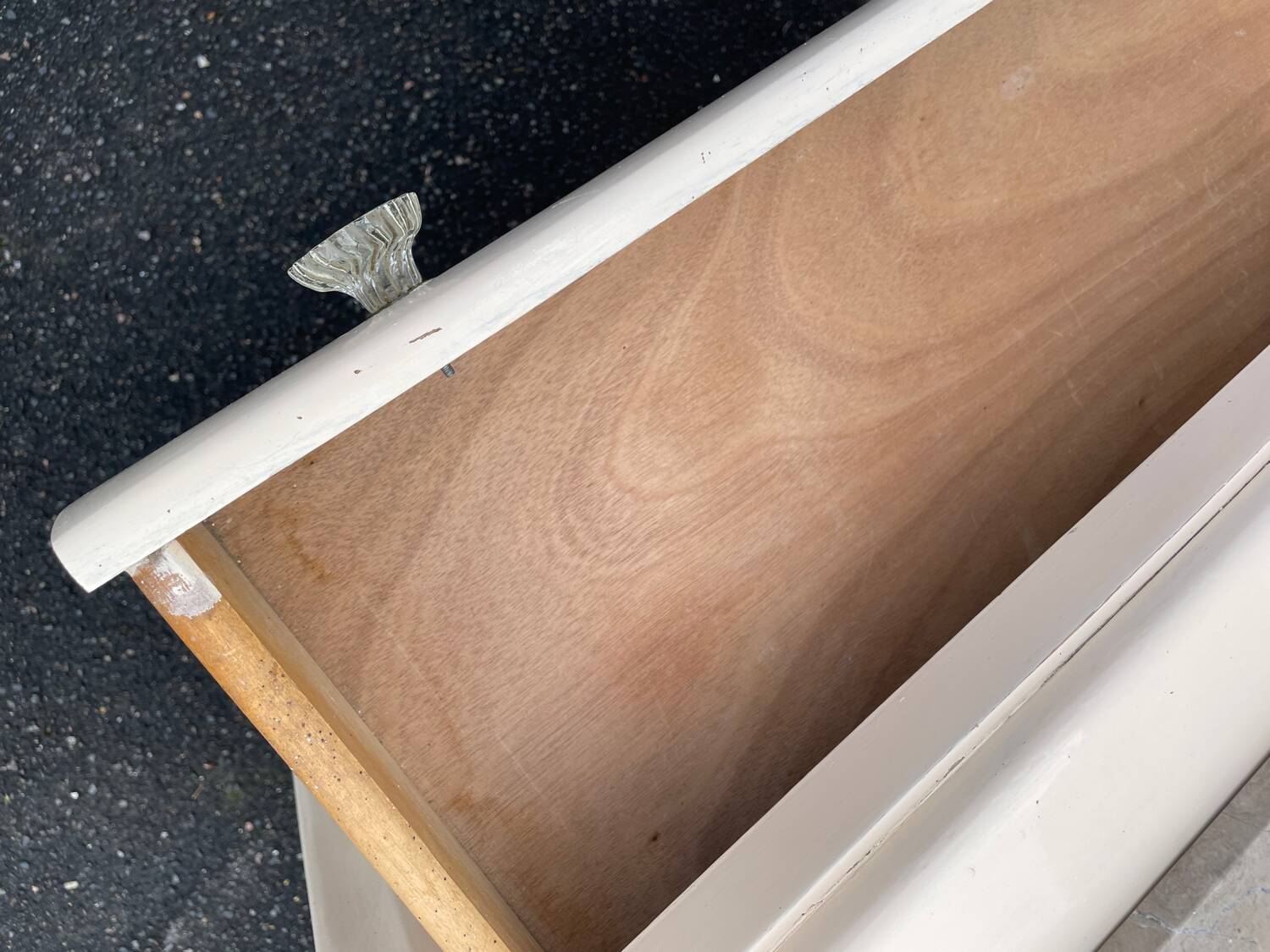 Art Deco chest of drawers with moustache feet, 1930