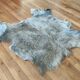 Tapis vintage peau de sanglier 117 cm X 103 cm