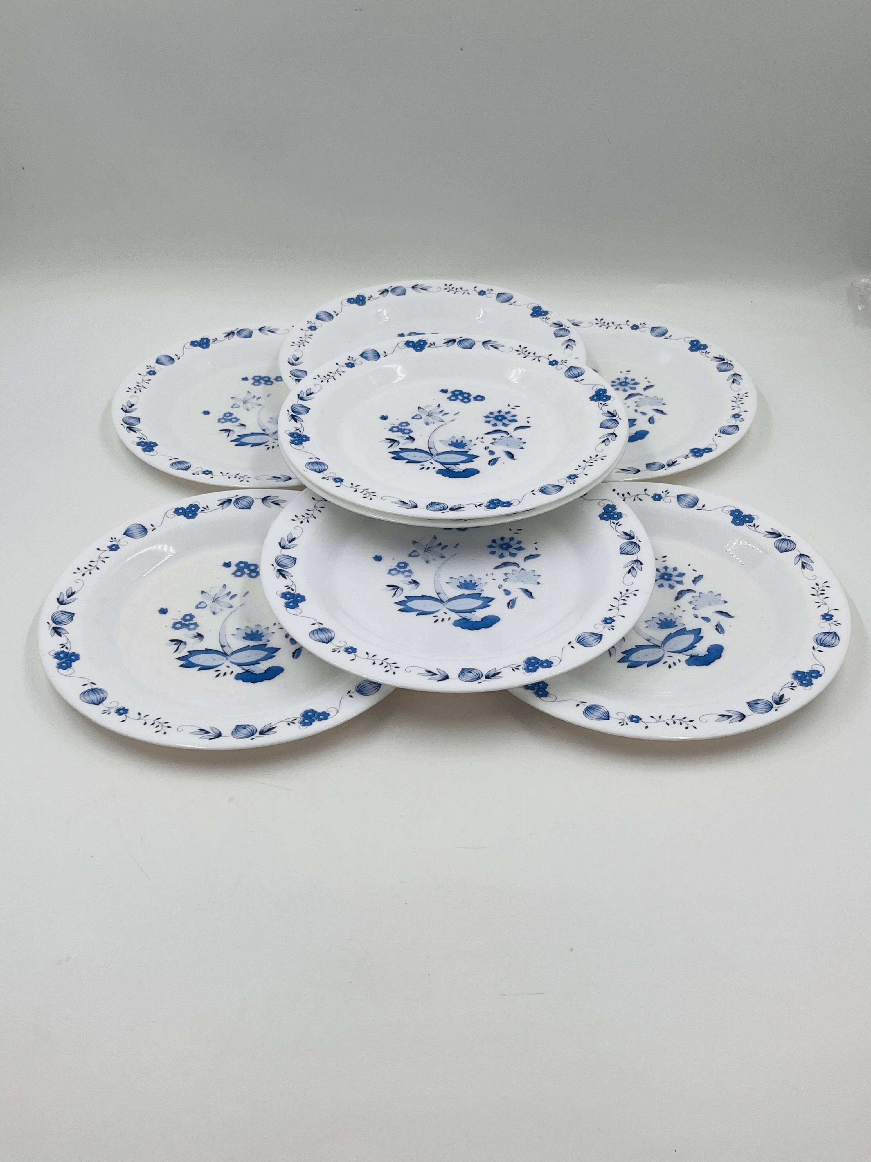 Set of 8 plates, model: Aster