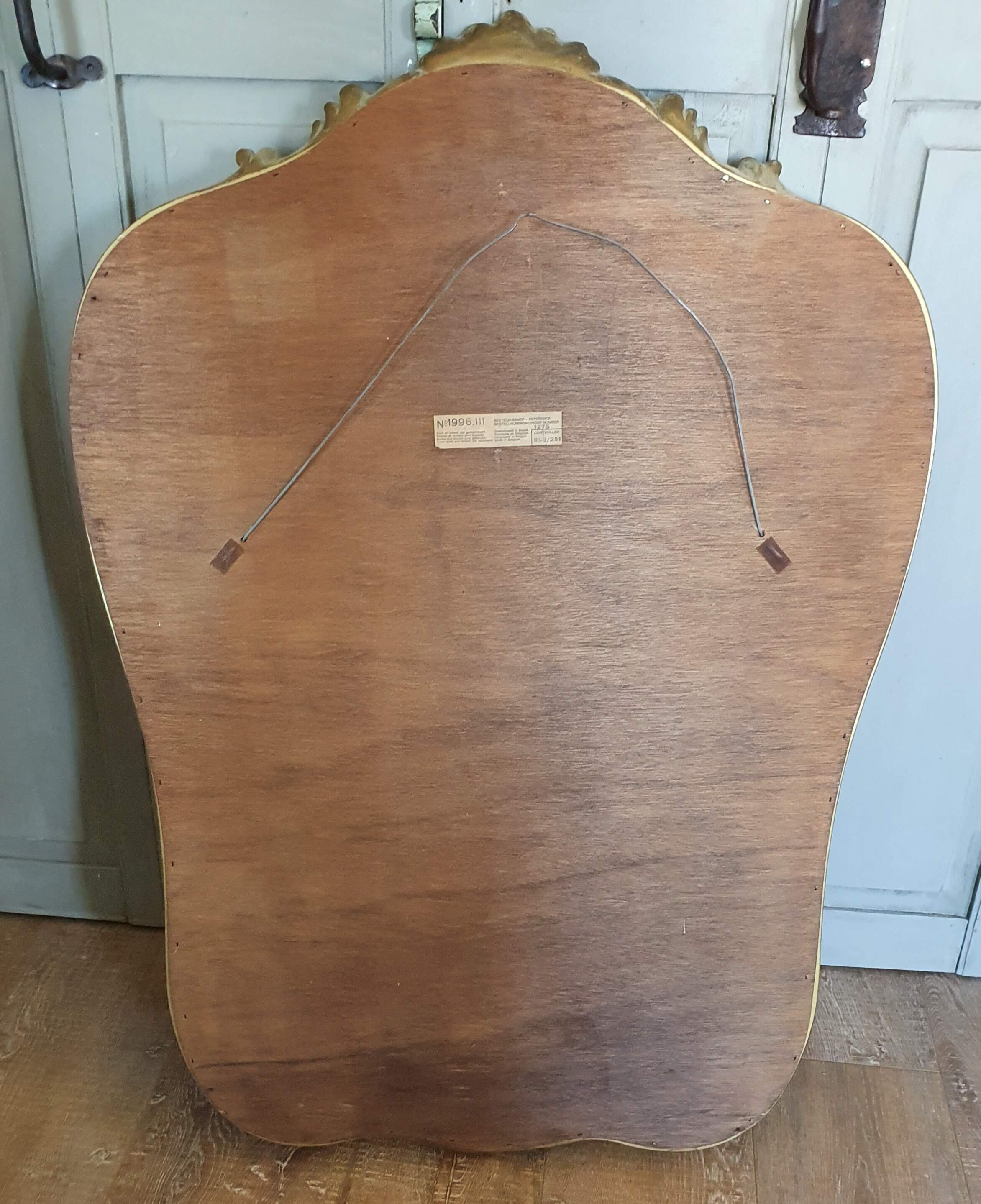 Miroir en bois et stuc 99x68cm