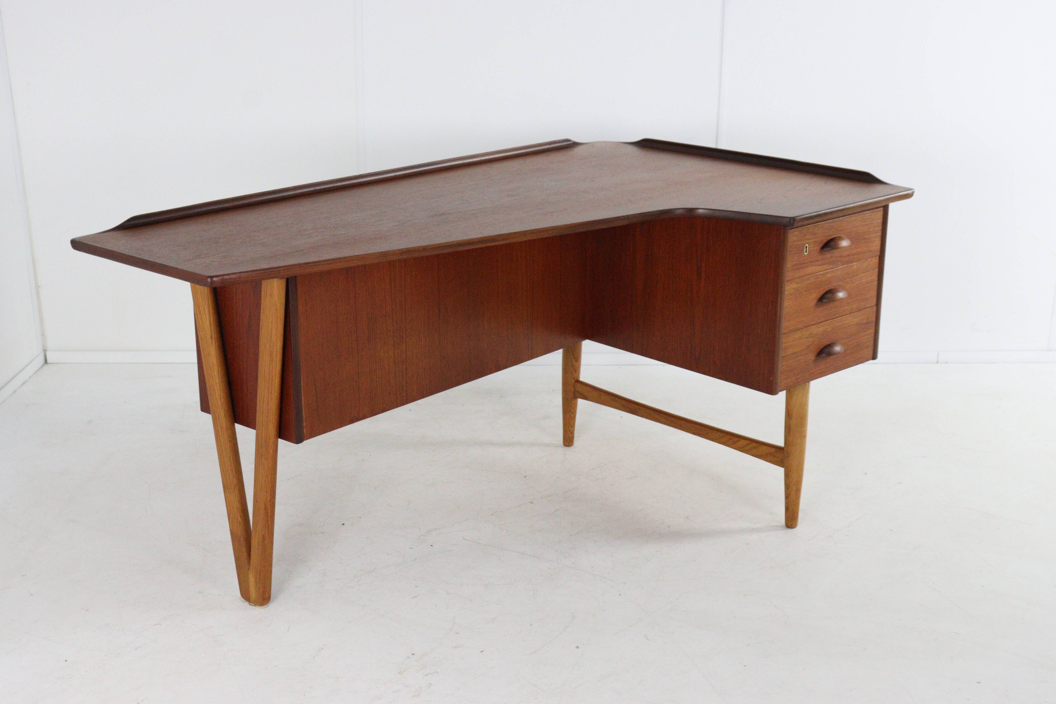 Danish boomerang desk by Peter Løvig Nielsen for Hedensted Møbelfabrik